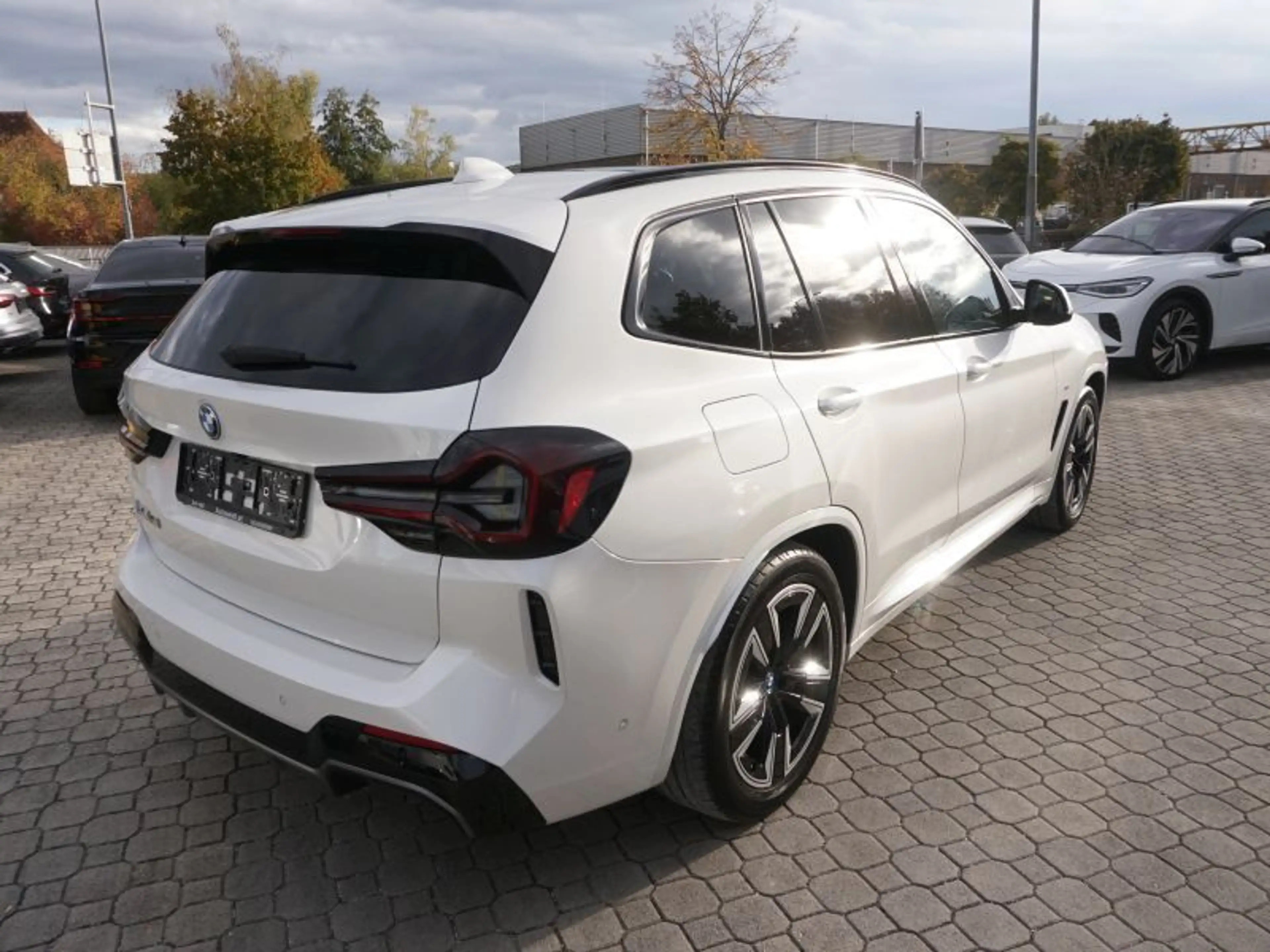 BMW iX3 Inspiring Aut. *M-SPORT* — photo 4