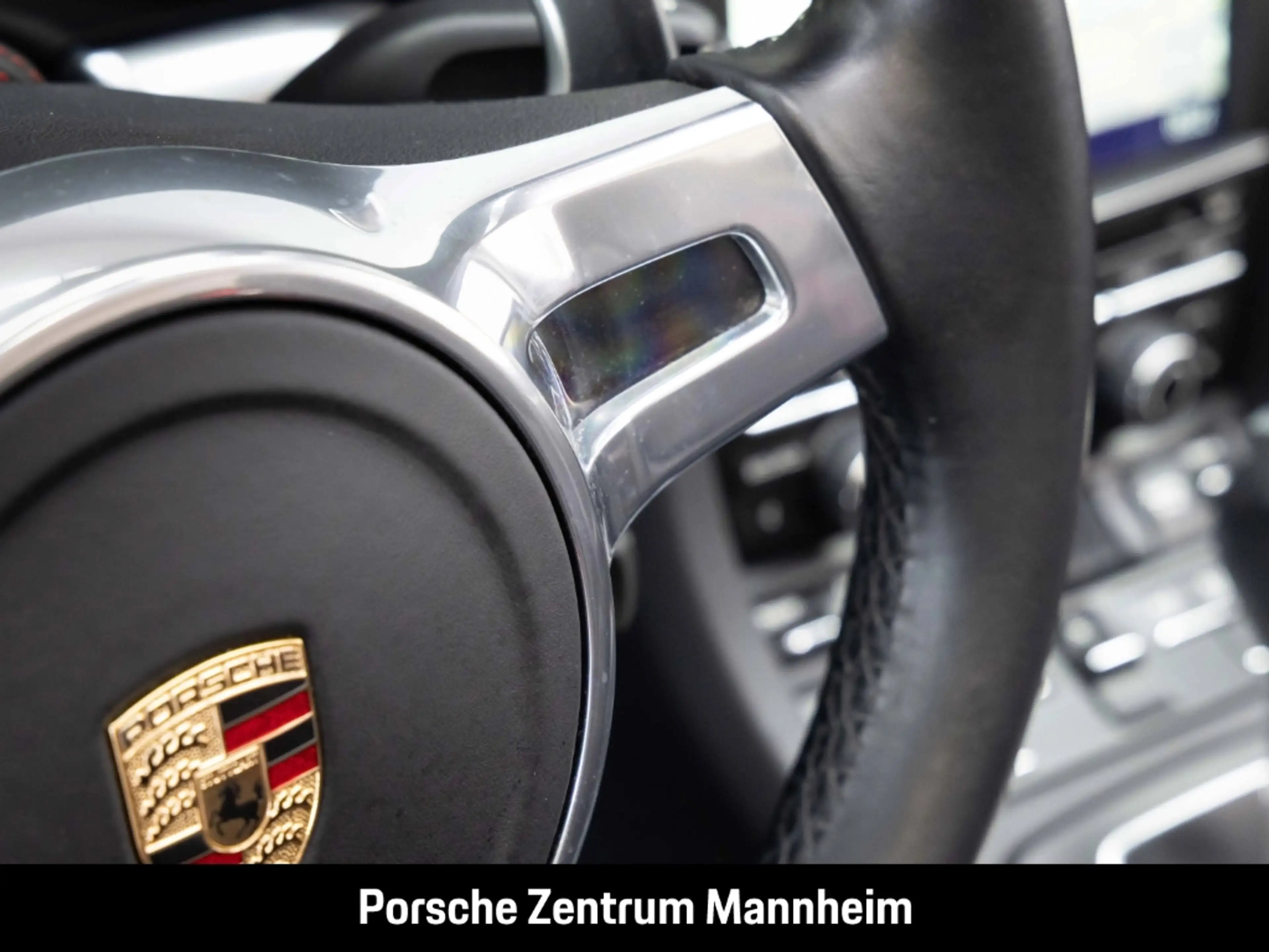 Porsche 991 -1 Carrera 4S Cabrio SportDesign Paket Sportabgas — photo 21