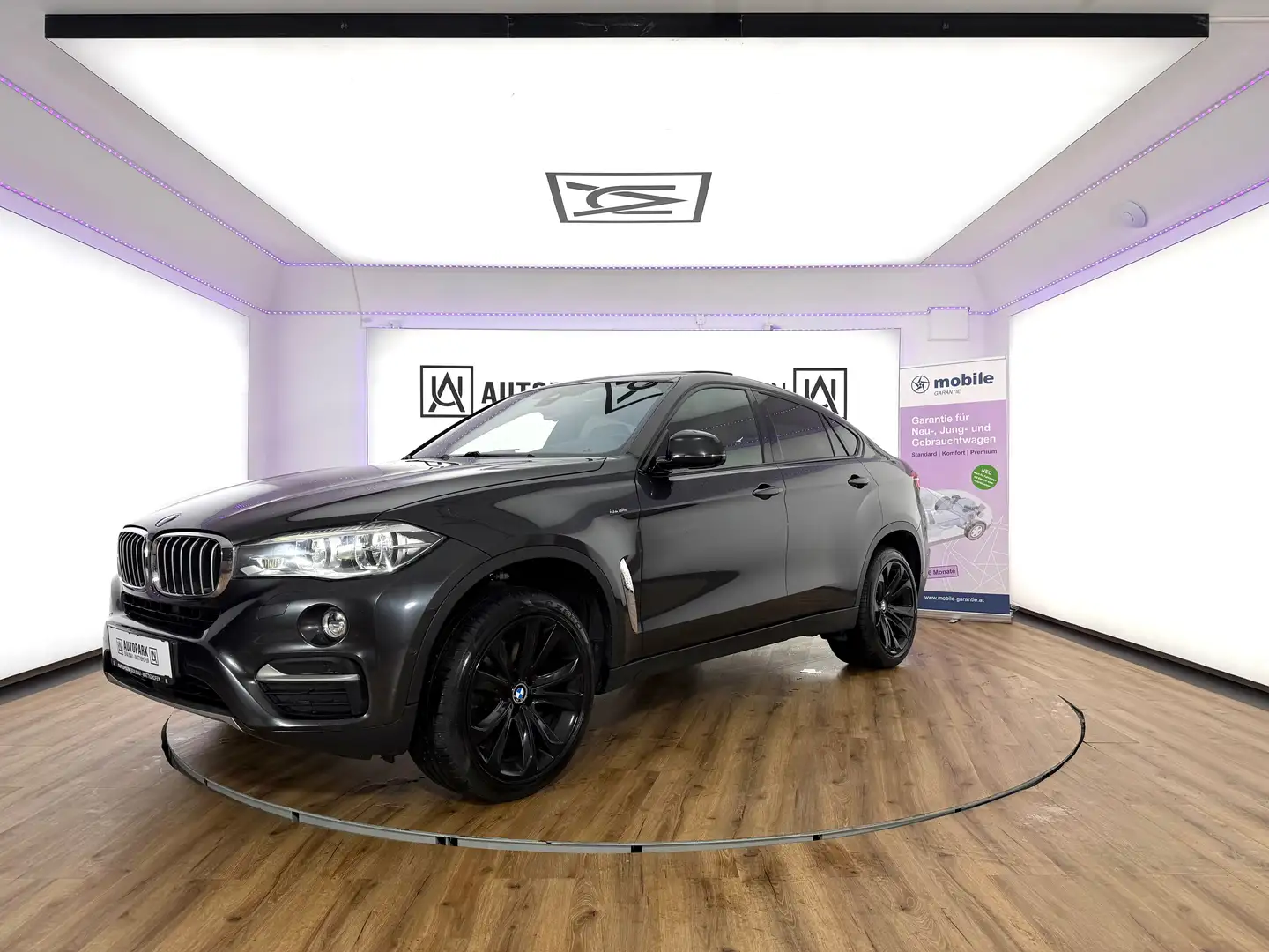 BMW X6 xDrive 40 d Aut. *HUD*MEMORY*360* Gris - 2