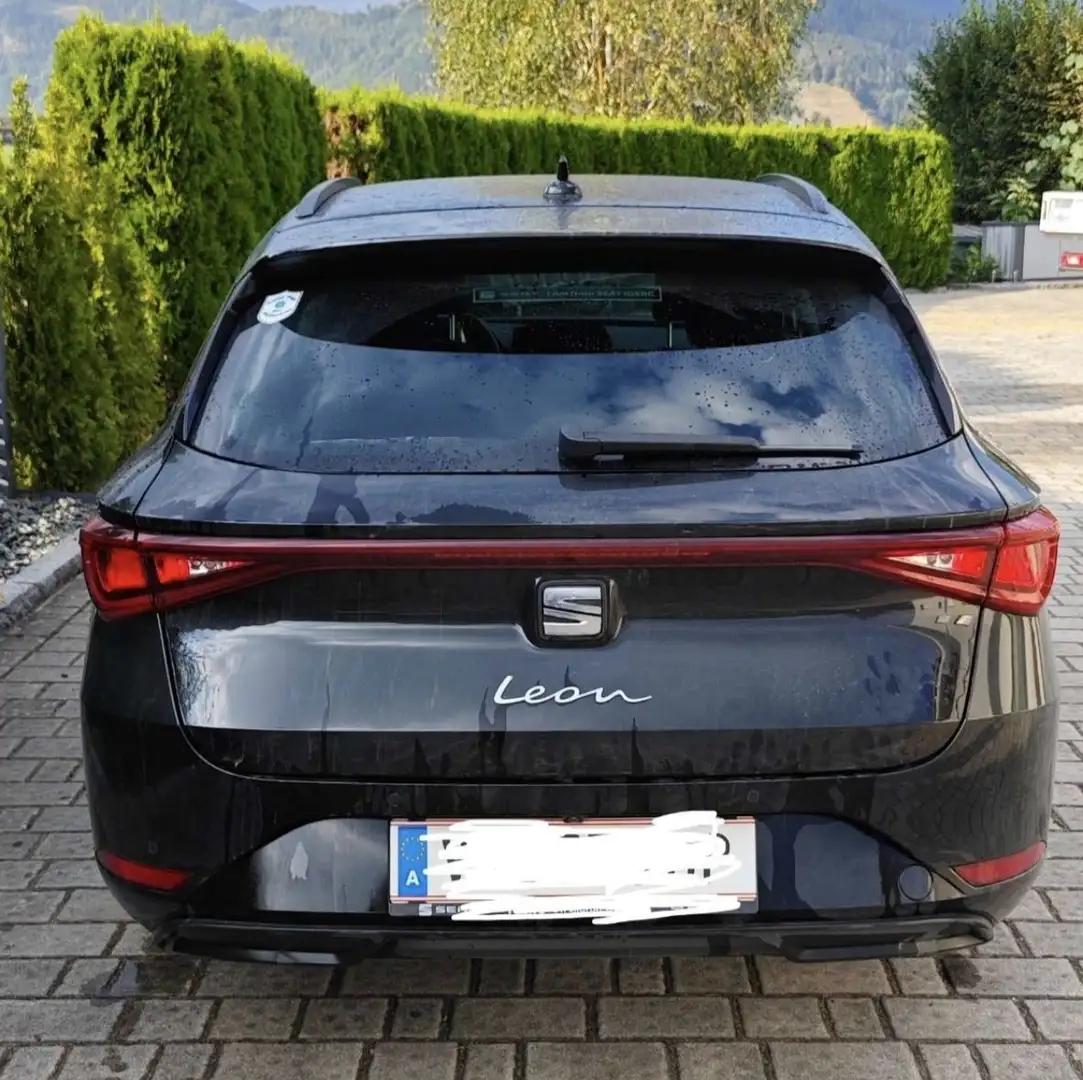 SEAT Leon SP 1,0 TSI Style Schwarz - 2