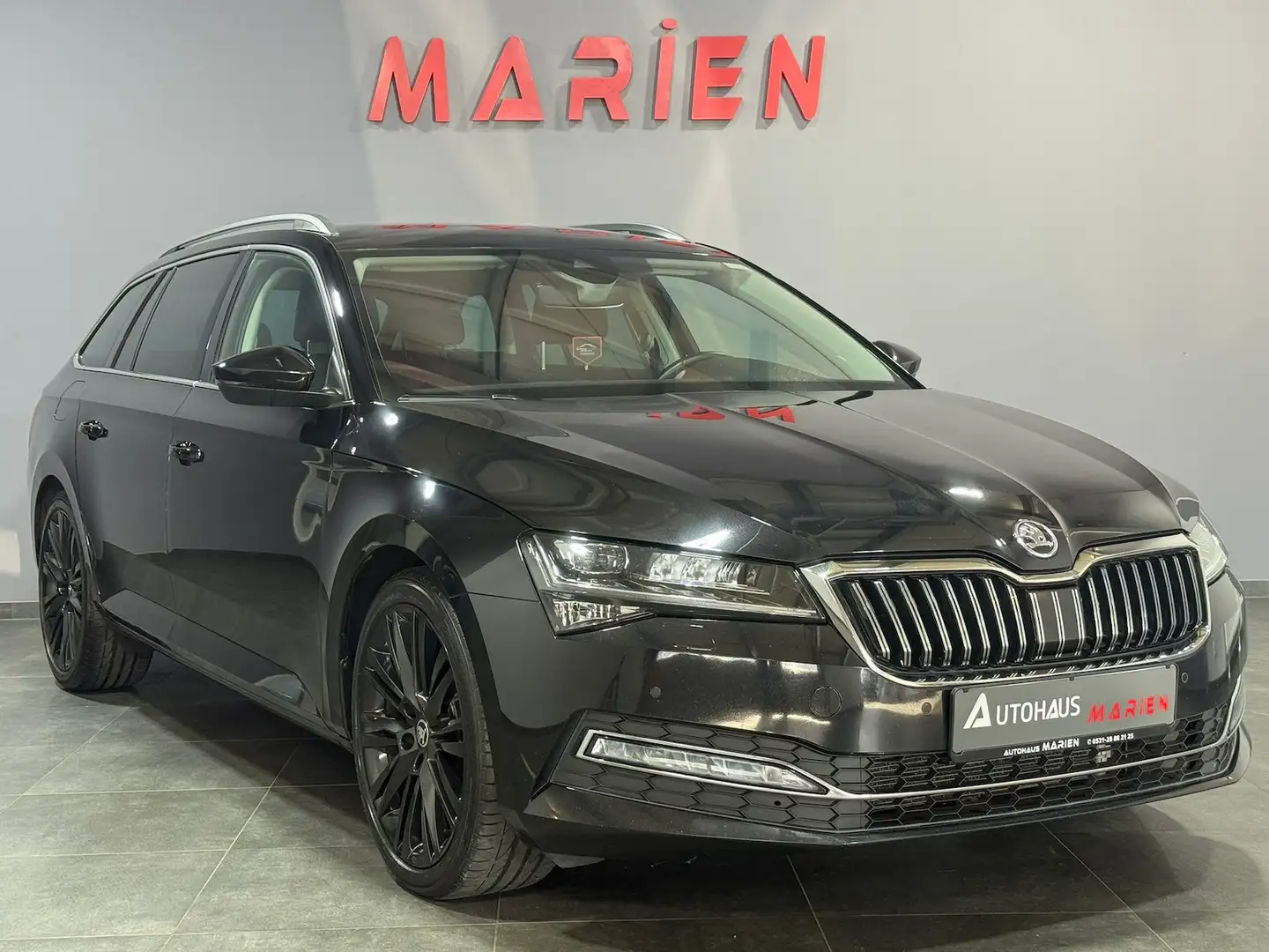 Skoda Superb 2.0 TDI MATRIX*NAVI*VIRTUAL*ACC Schwarz - 2