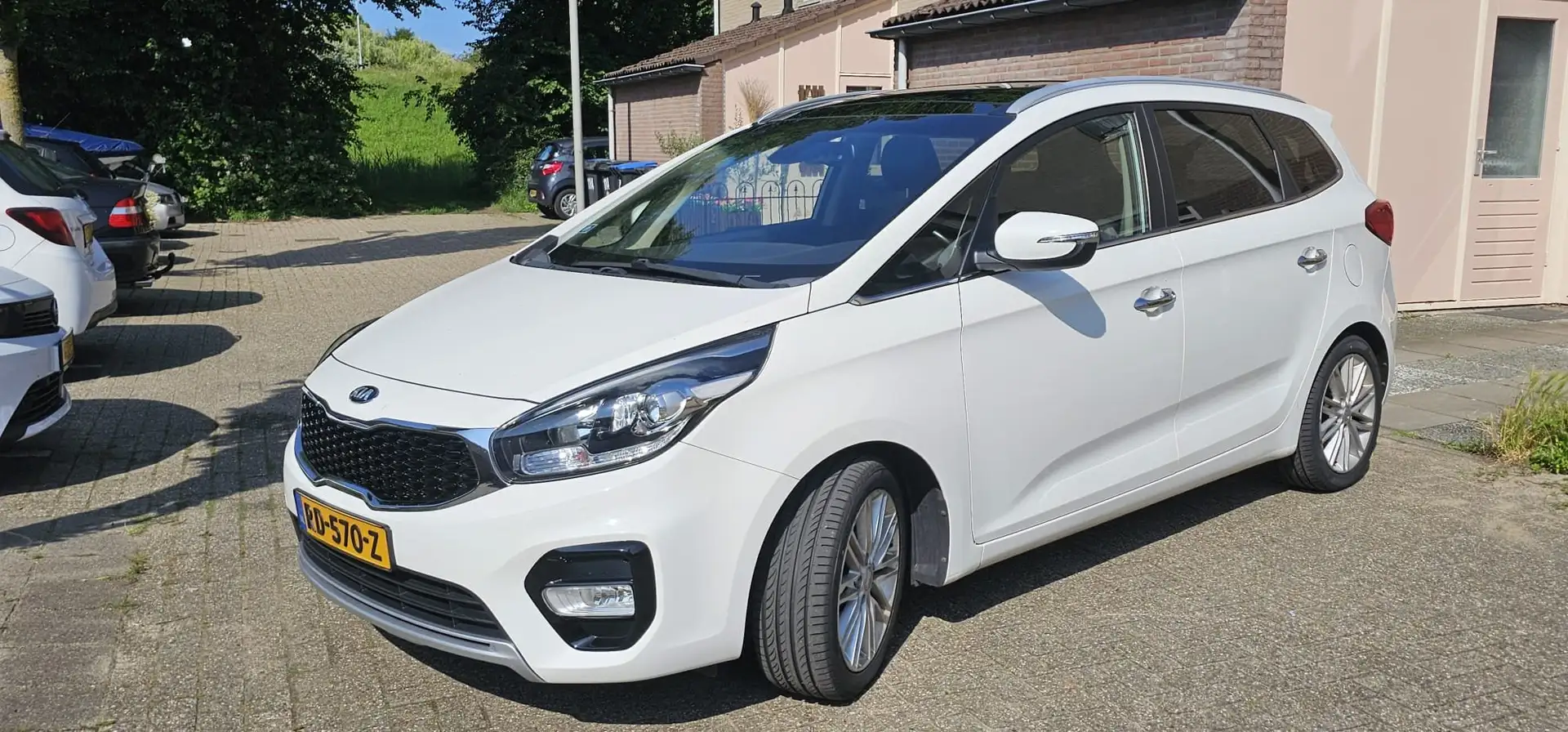 Kia Carens Carens 1.6 GDi Executive Line Blanco - 1