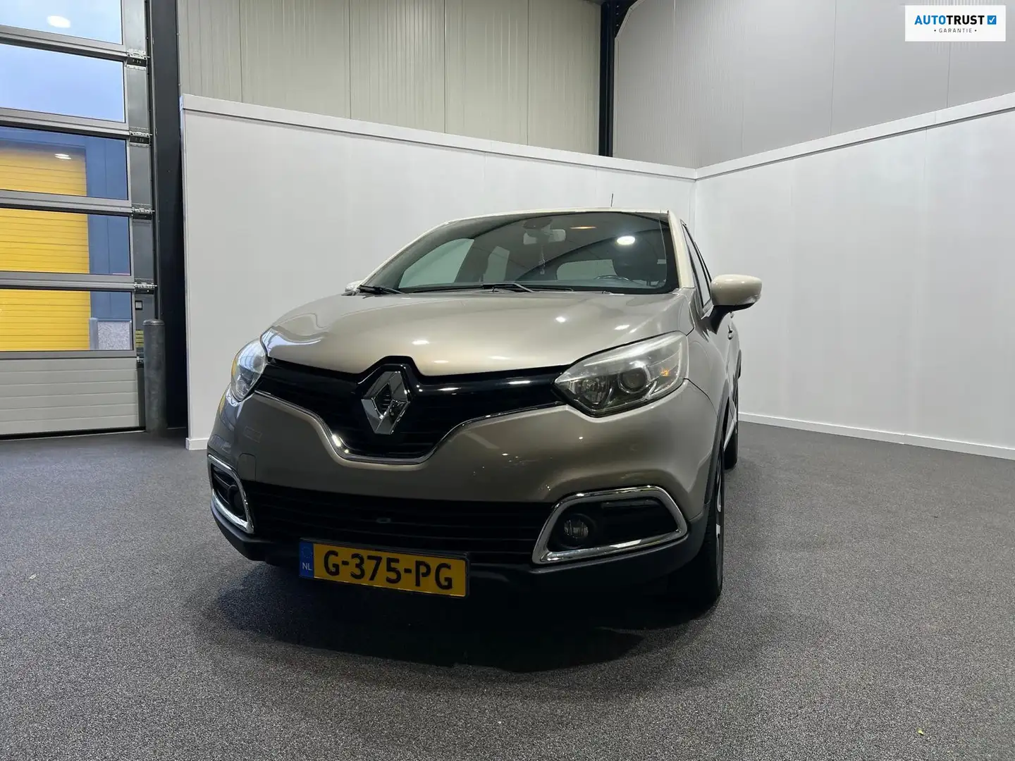 Renault Captur 0.9 TCe Dynamique Bruin - 1