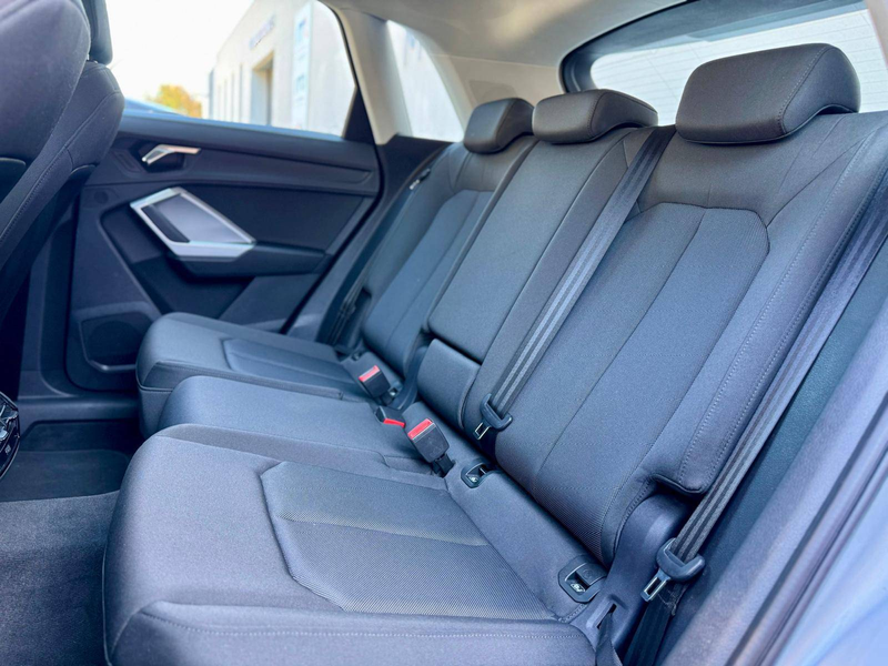 Audi Q3 35 TFSI AUTO CARPLAY PHARES LED GPS CAPTEURS — photo 14