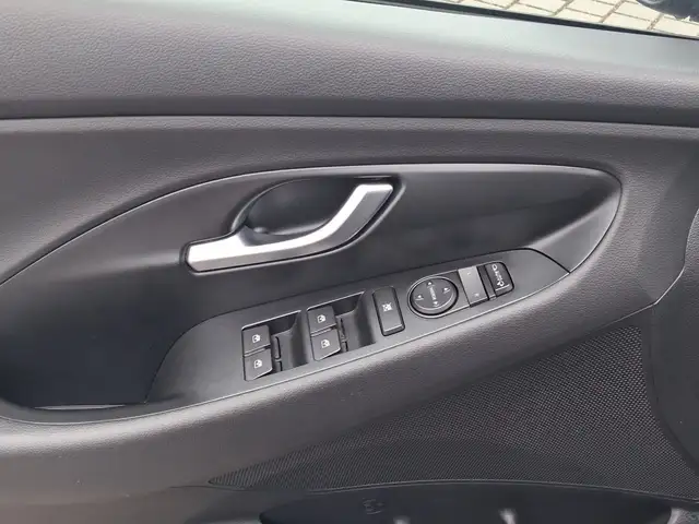 Hyundai I30 view 8