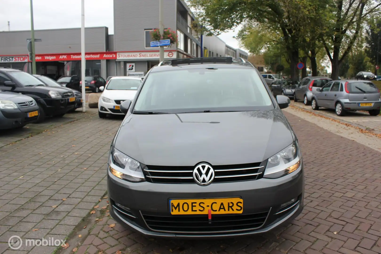 Volkswagen Sharan 1.4 TSI 150 PK HIGHLINE NAVI / CLIMA / CRUISE / PA Gris - 2