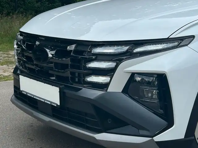 Hyundai Tucson view 8