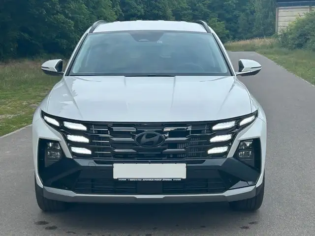 Hyundai Tucson view 2