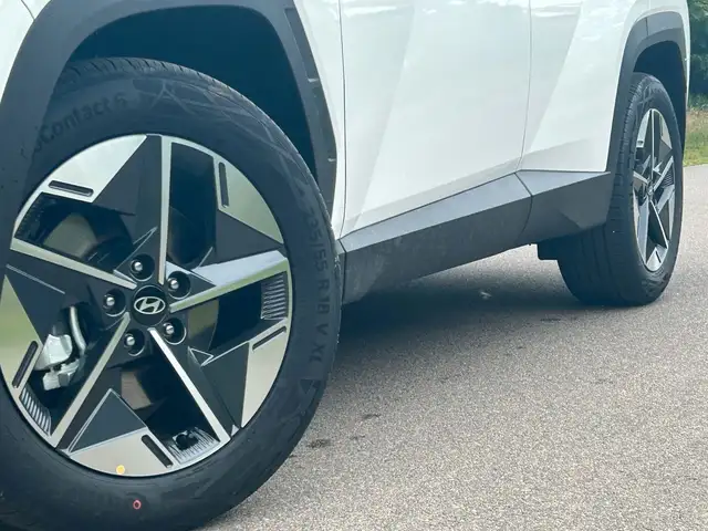 Hyundai Tucson view 9