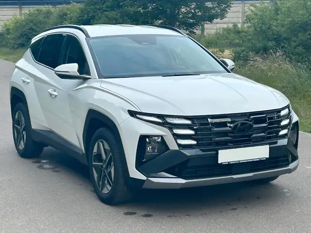 Hyundai Tucson view 3