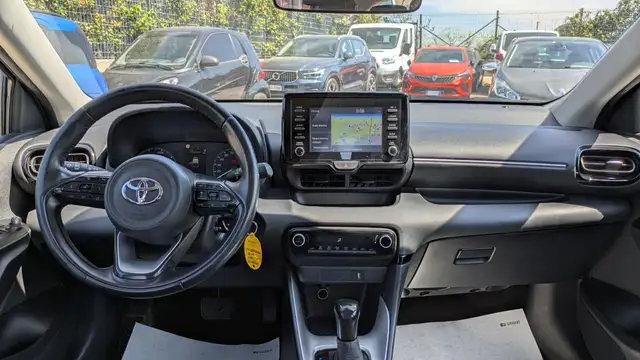 Toyota Yaris view 5