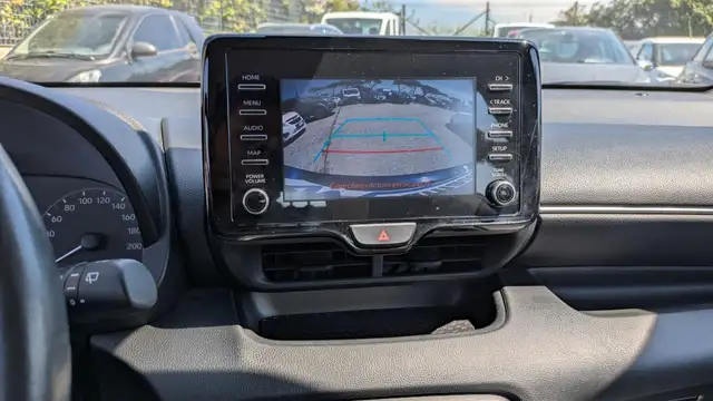Toyota Yaris view 12