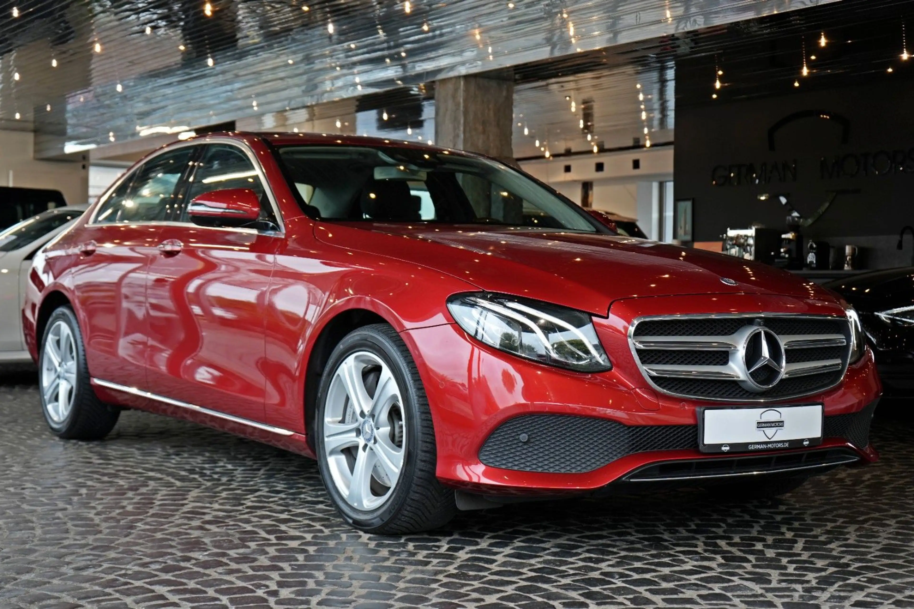 Mercedes-Benz E 400 4Matic Limousine *HEADUP|360°|KEYLESSGO*