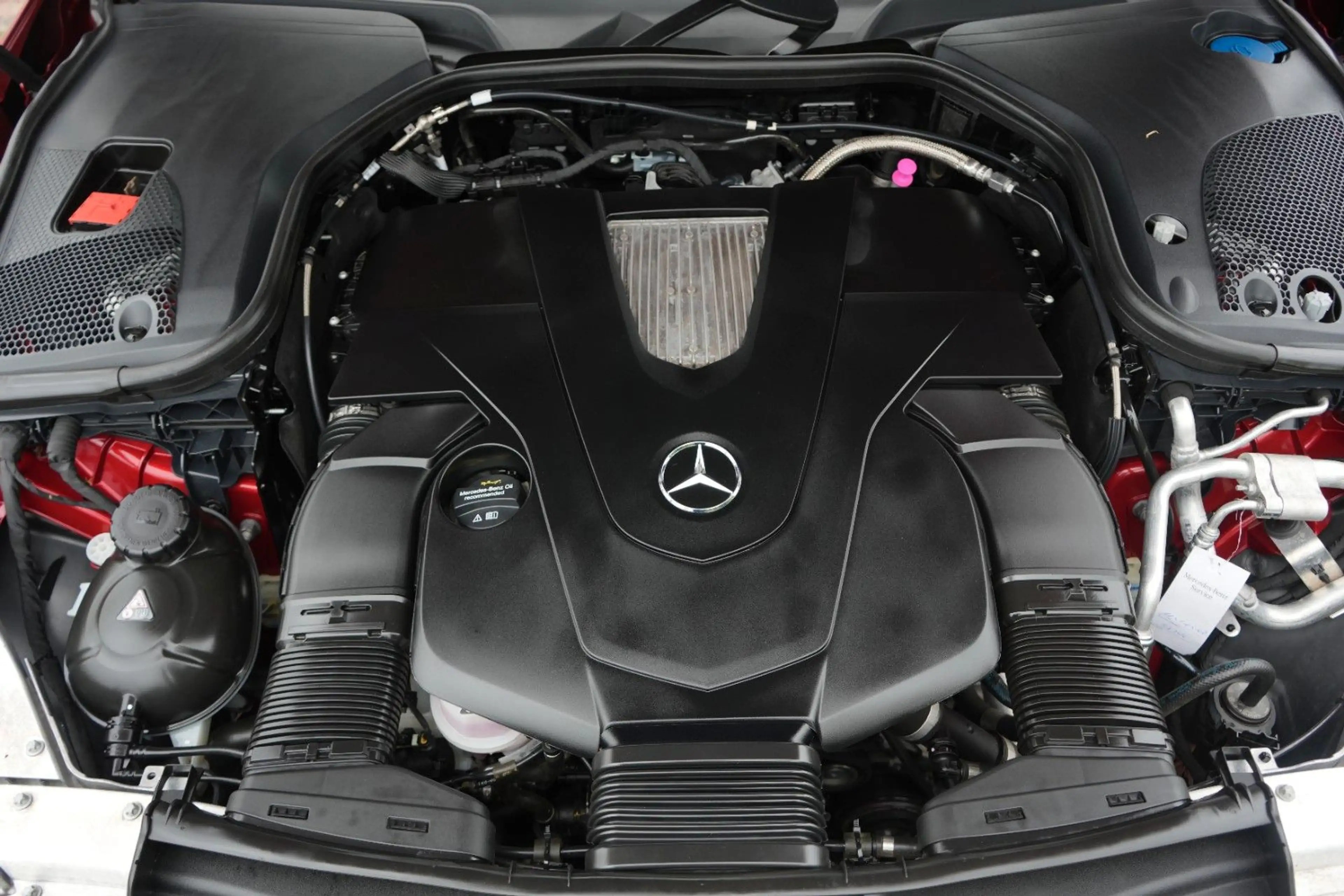 Mercedes-Benz E 400 4Matic Limousine *HEADUP|360°|KEYLESSGO* — photo 13