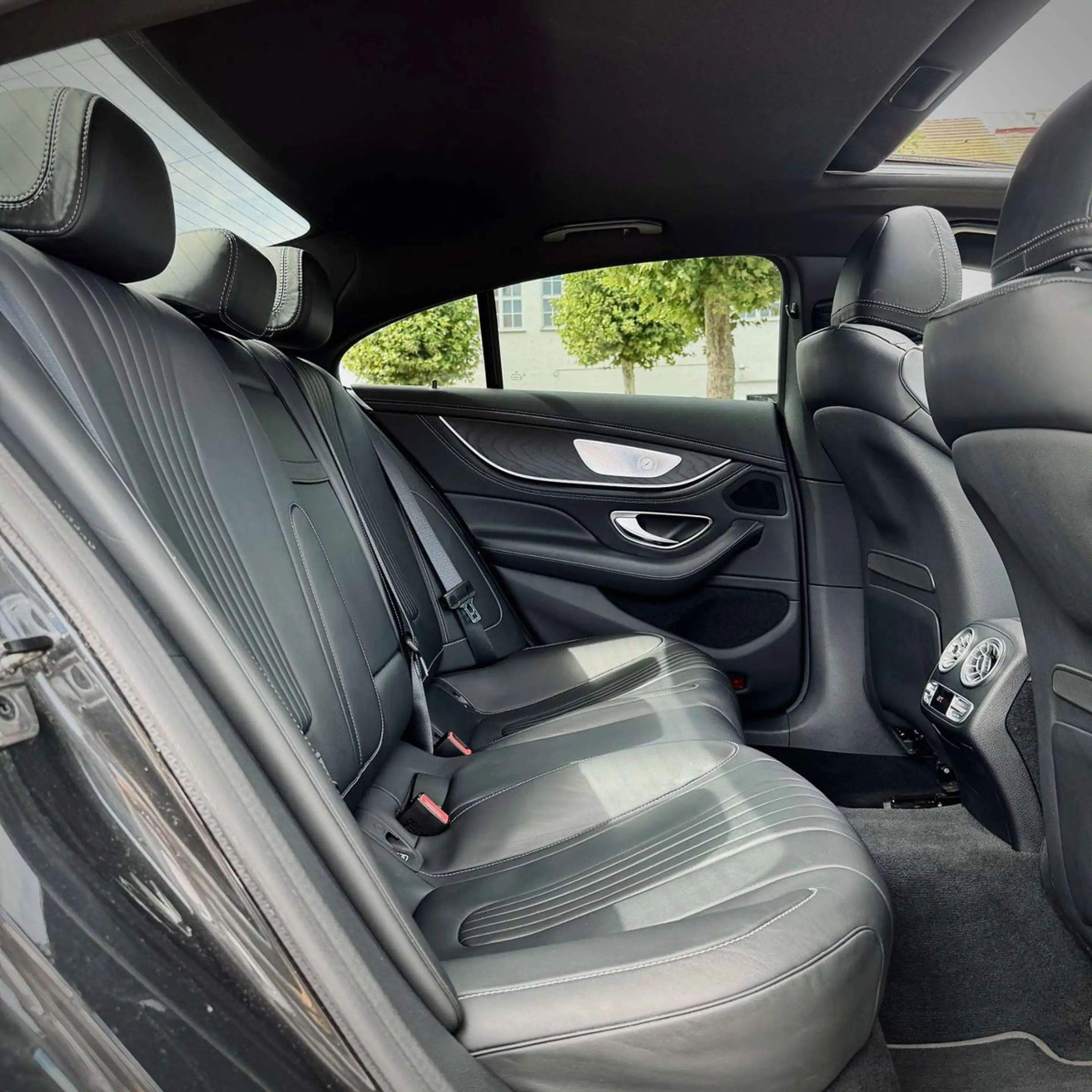 Mercedes-Benz CLS 450 AMG-LINE/360°/SITZKLIMA/SCHIEBED/DISTRO — photo 12