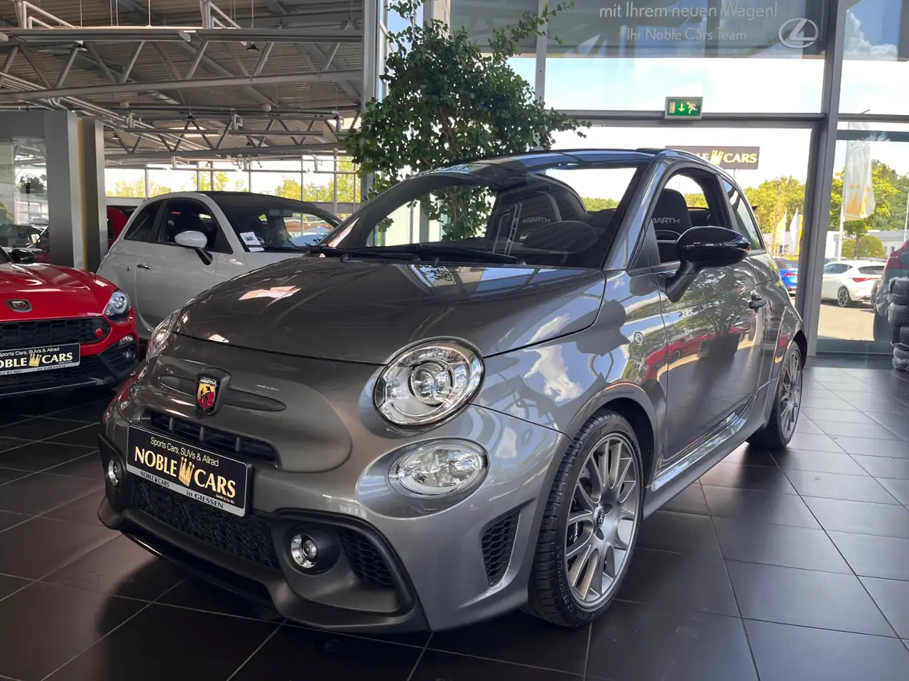 Abarth 695C 2023