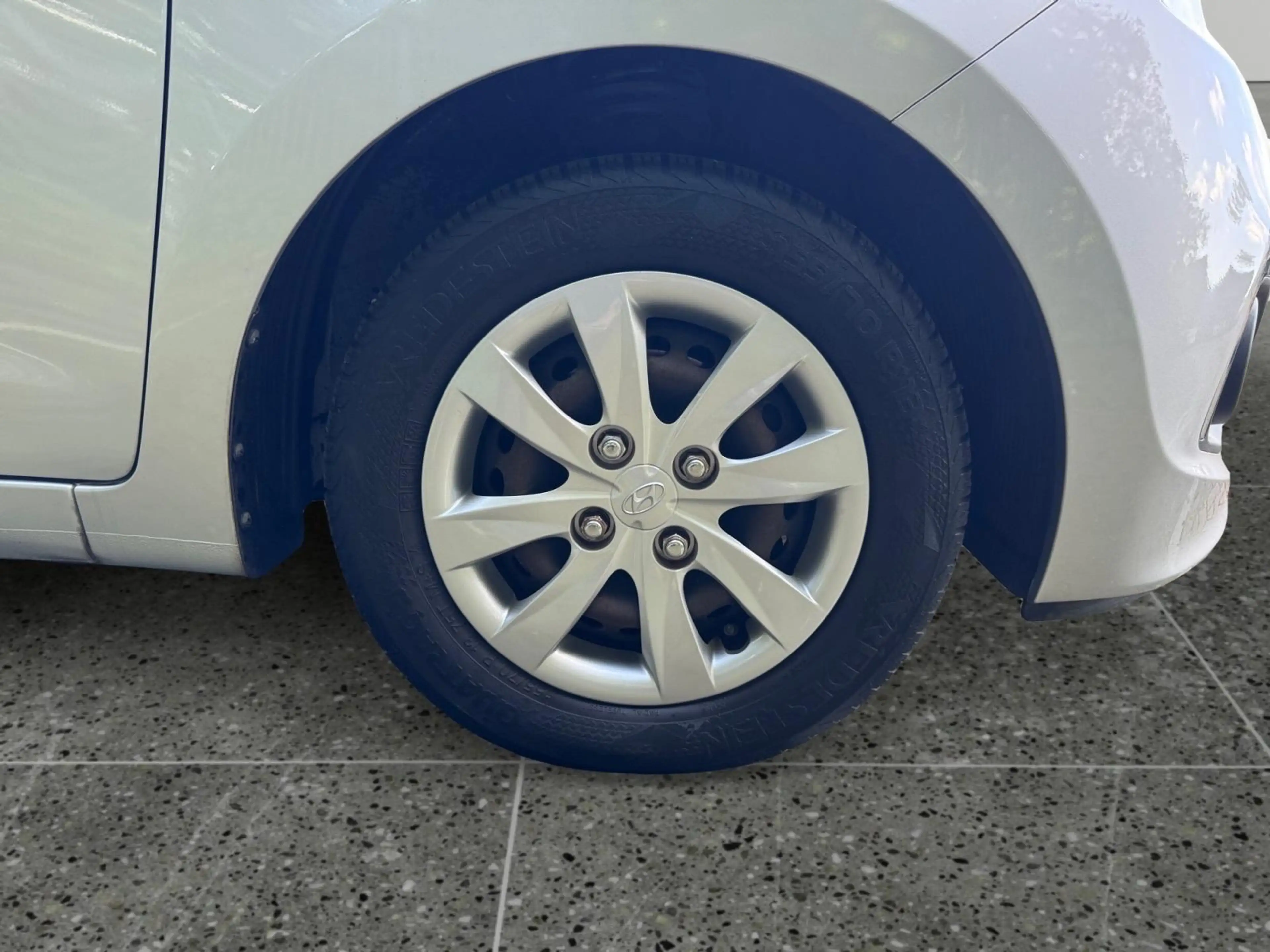 Hyundai i10 5-deurs 1.0i i-Motion Comfort Plus | RADIO | AIRCO — photo 9