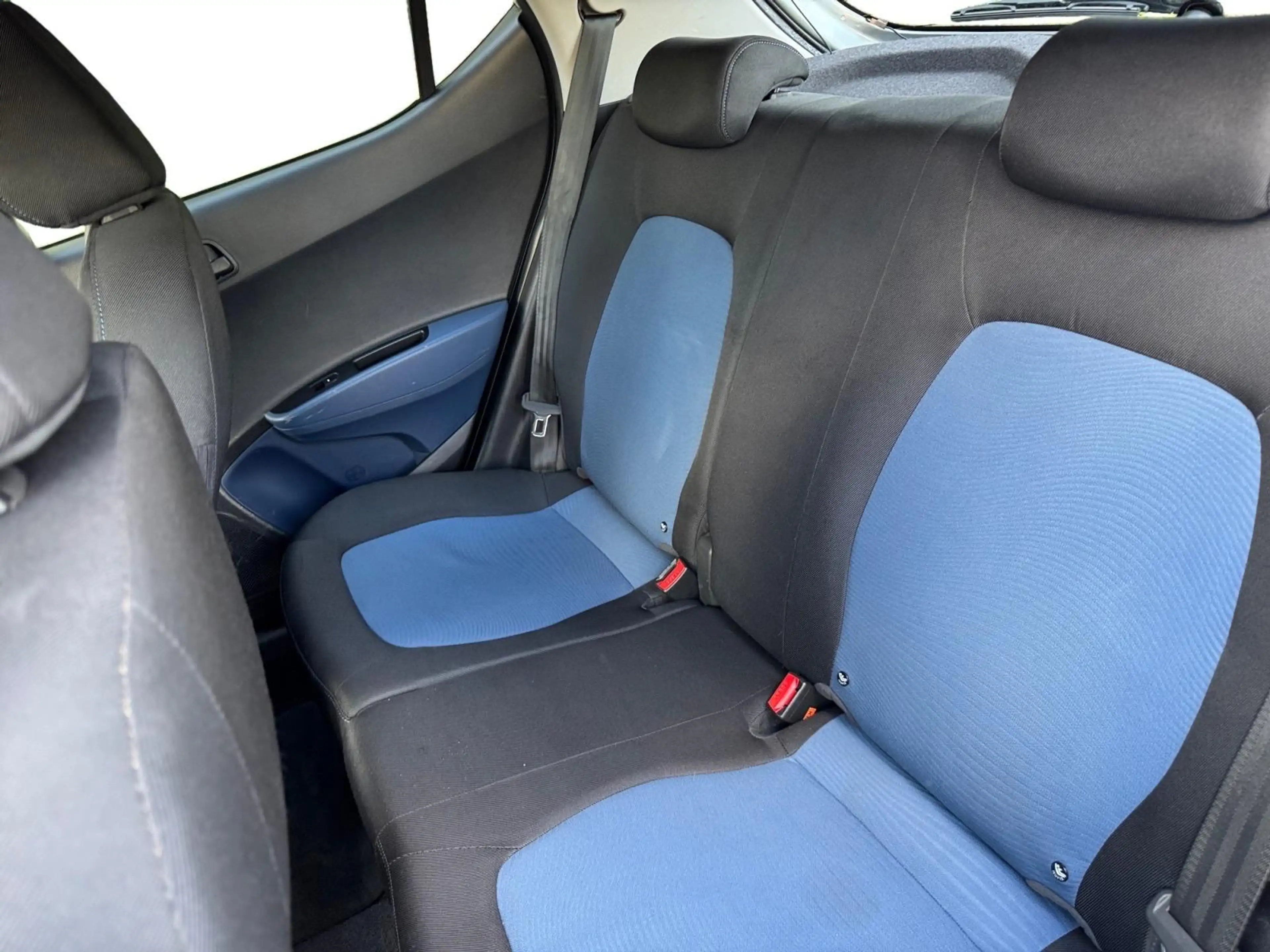 Hyundai i10 5-deurs 1.0i i-Motion Comfort Plus | RADIO | AIRCO — photo 12