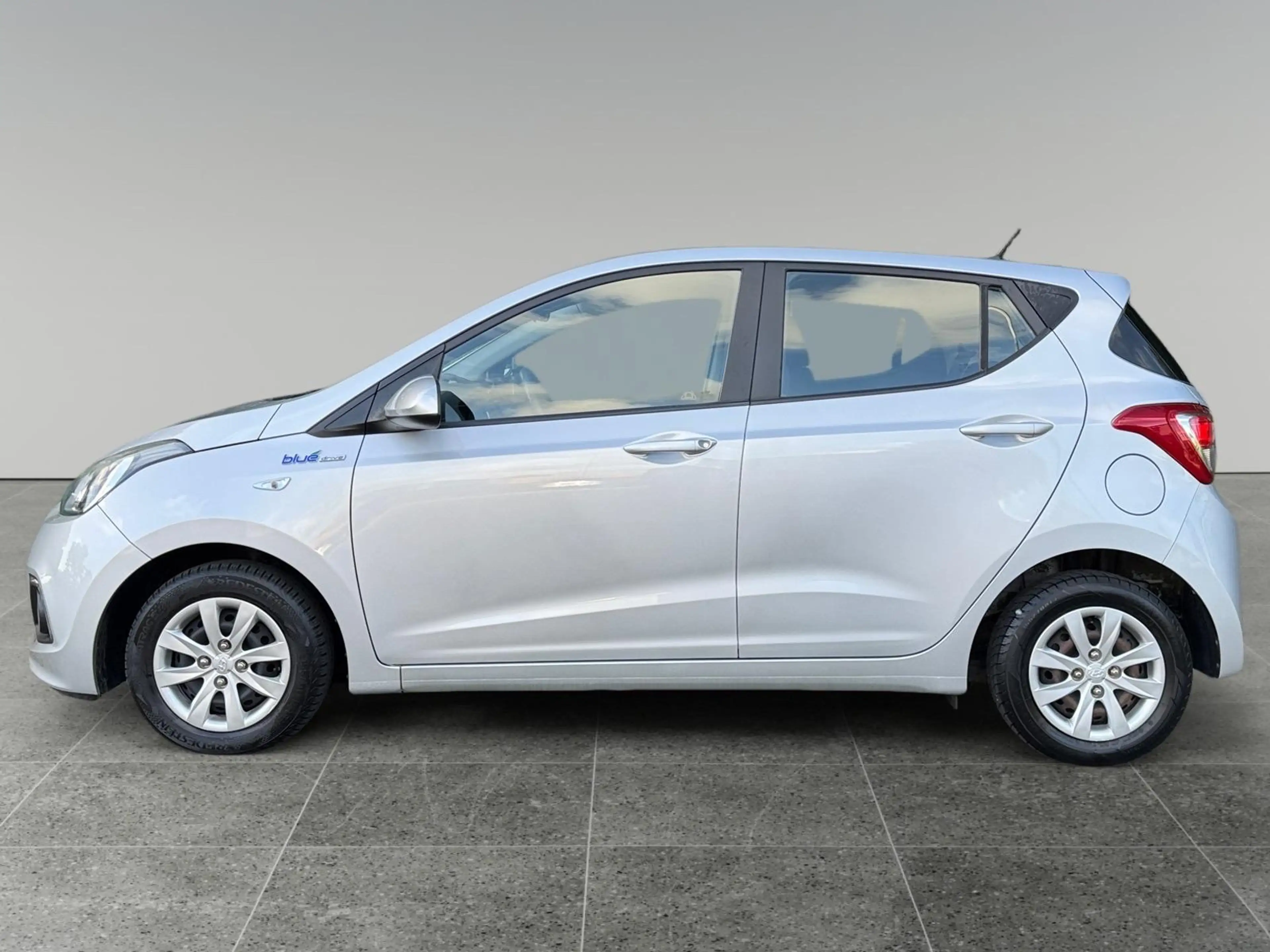 Hyundai i10 5-deurs 1.0i i-Motion Comfort Plus | RADIO | AIRCO — photo 2
