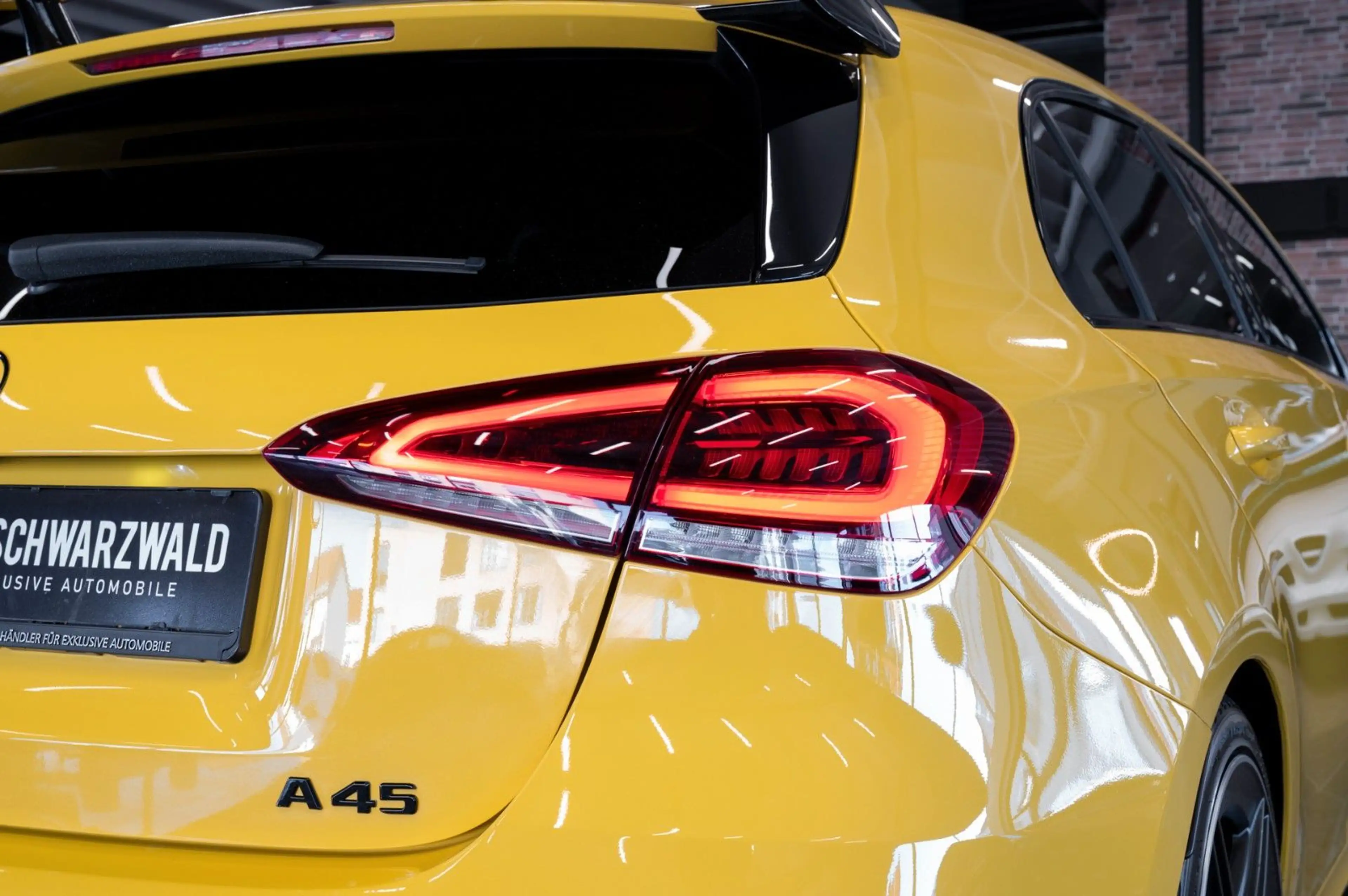 Mercedes-Benz A 45 AMG A45 AMG 4Matic| AERO-PAKET|NIGHT|PANO|ASSISTENZ — photo 8