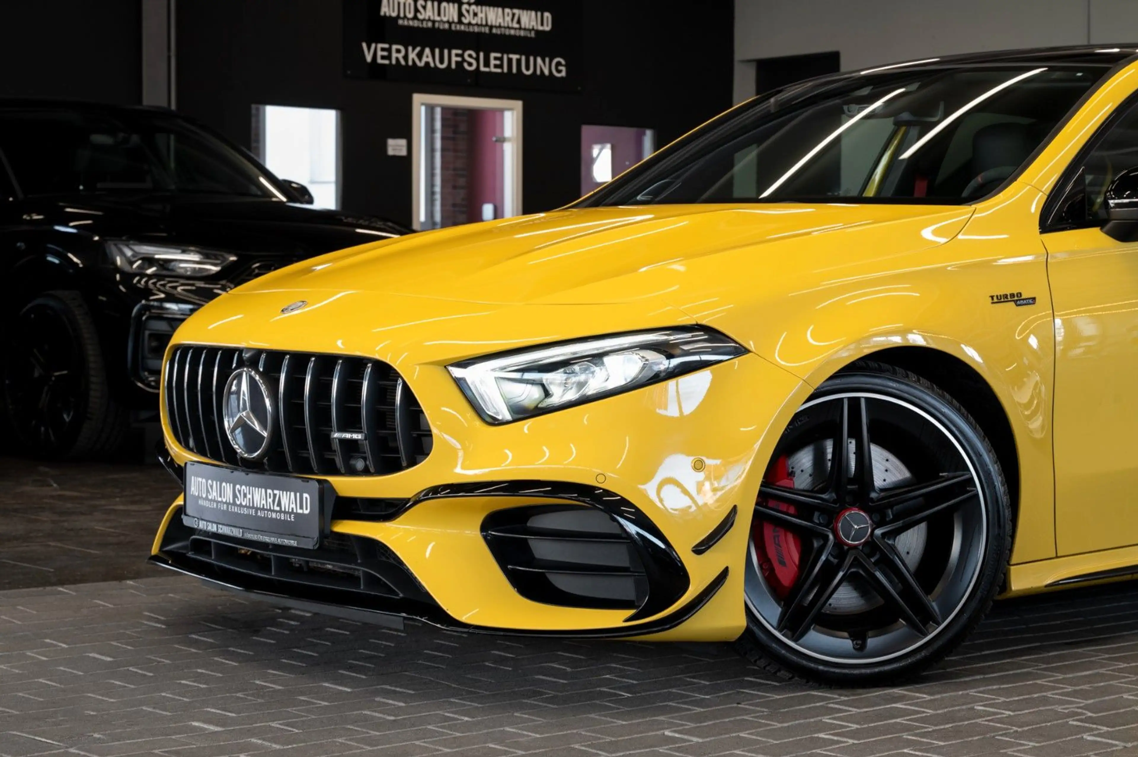 Mercedes-Benz A 45 AMG A45 AMG 4Matic| AERO-PAKET|NIGHT|PANO|ASSISTENZ — photo 3