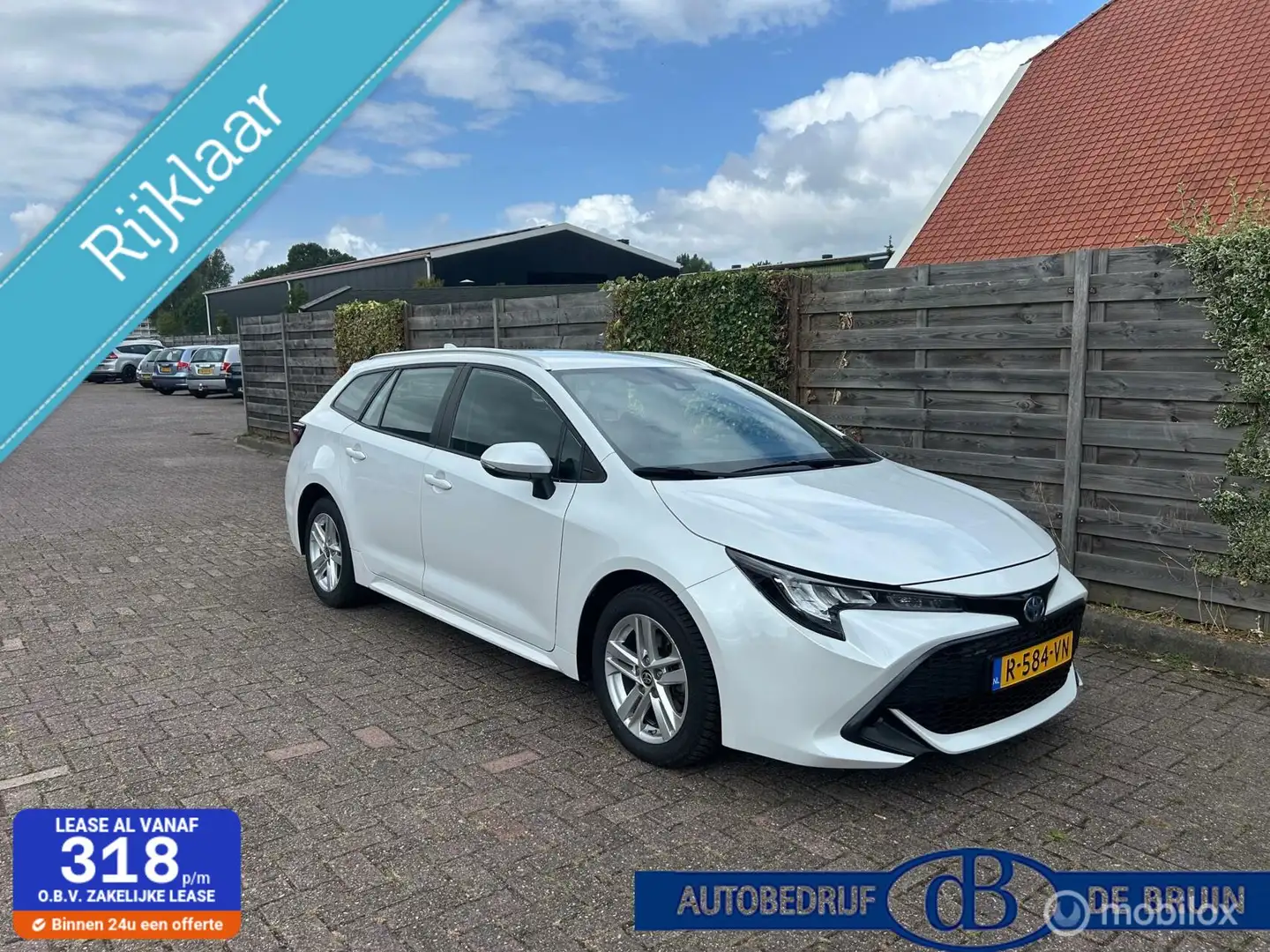 Toyota Corolla Touring Sports 1.8 Hybrid Active Apple carplay Wit - 1