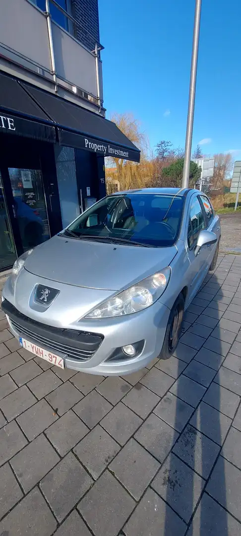 Peugeot 207 1.6 HDi Zen 98g FAP - 2