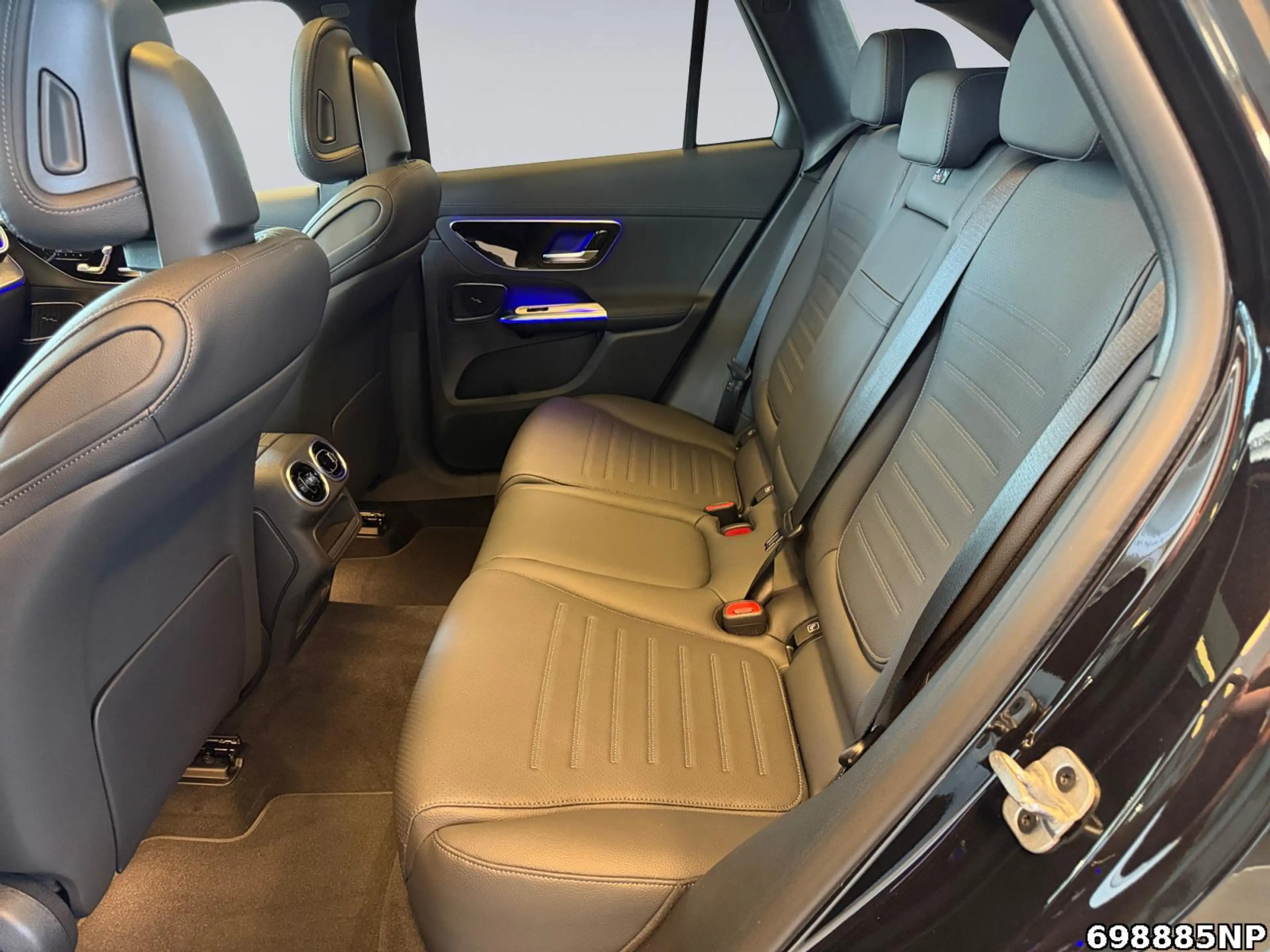 Mercedes-Benz GLC 220 d 4MATIC EDITION+PANO+360°+20"+AHK+ — photo 11