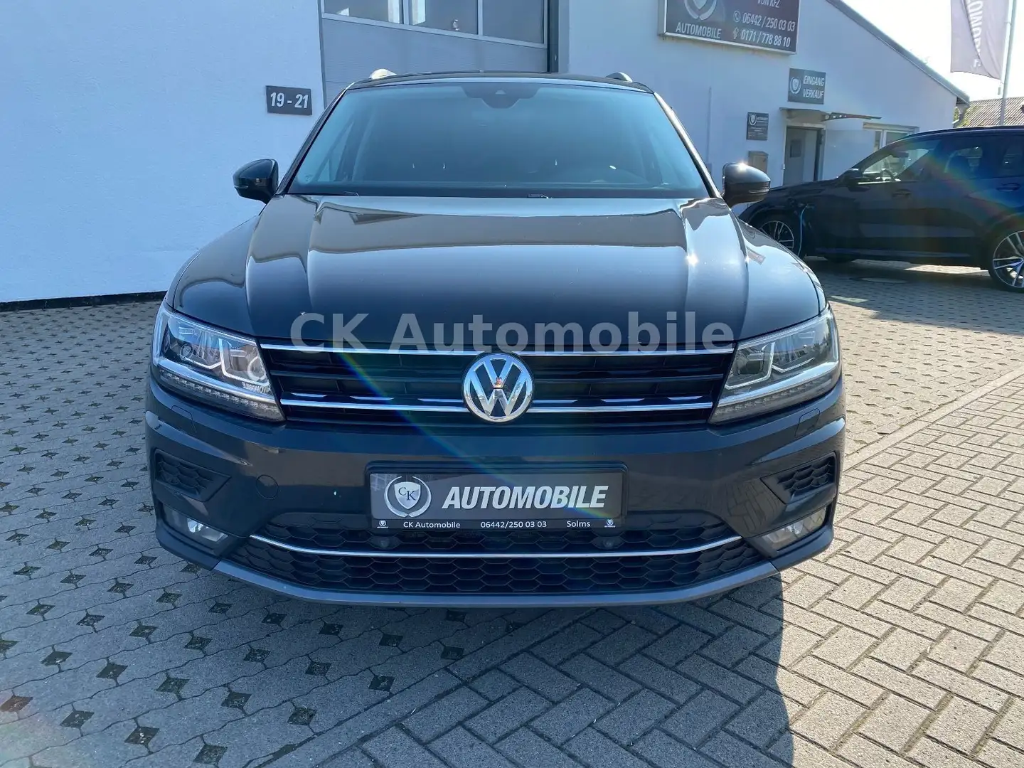 Volkswagen Tiguan Highline 2.0TDI DSG BMT/Navi/LED/ACC/PDC Gris - 2