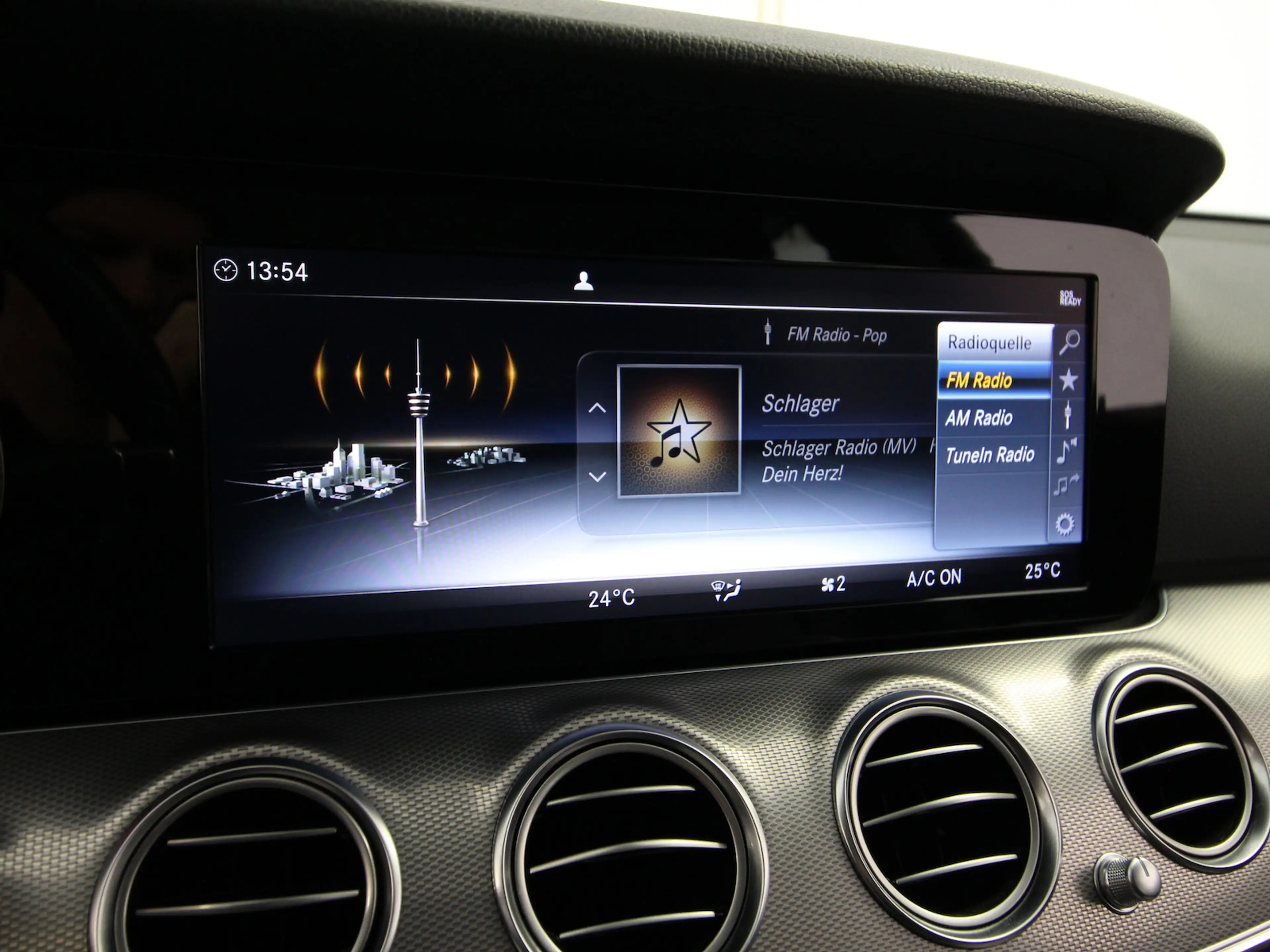 Mercedes-Benz E 220 d Avantgarde NAVI+LED+KAMERA+STANDHEIZUNG — photo 14