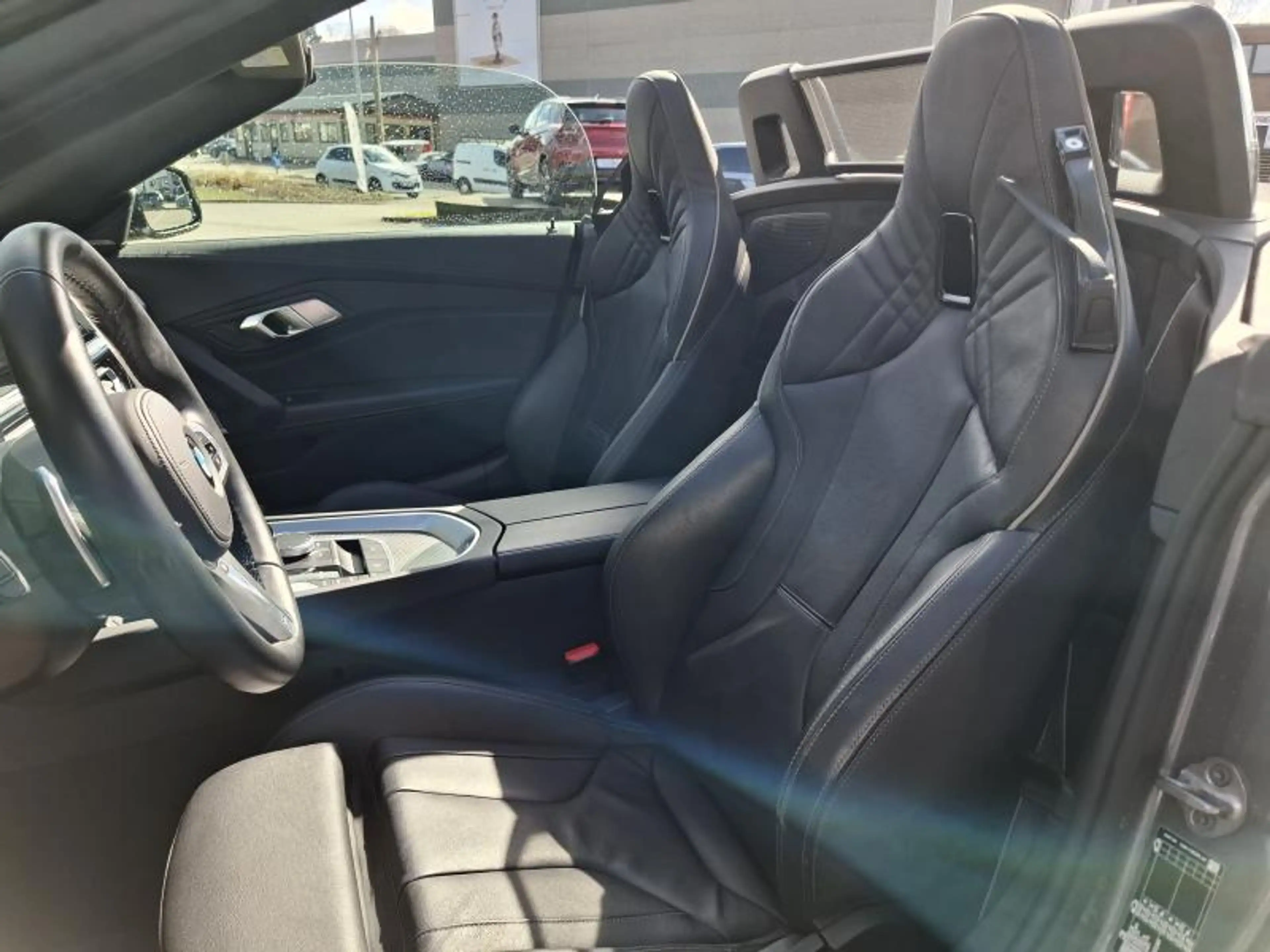 BMW Z4 sDrive20iA pack M — photo 11