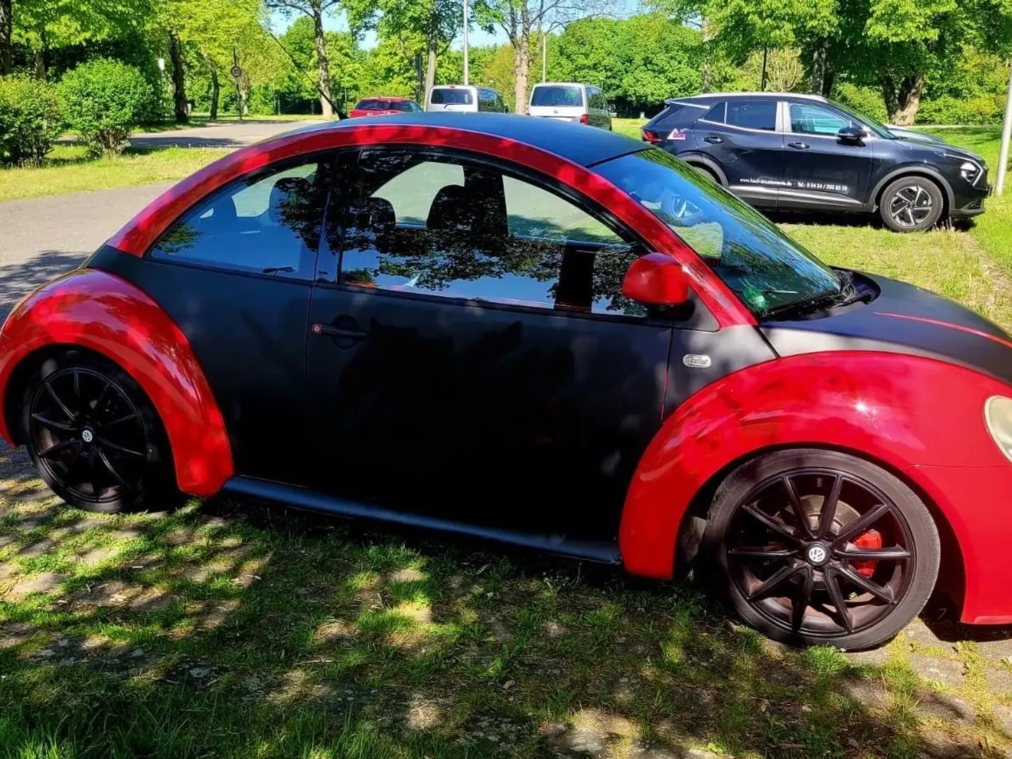 Volkswagen New Beetle New Beetle 2.0 Rot - 1