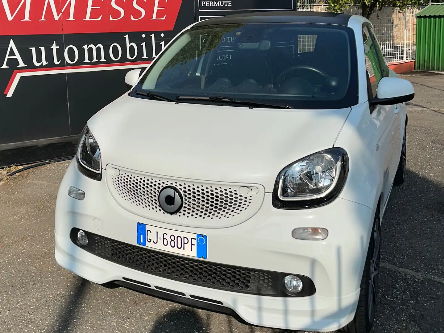 smart forFour Forfour 0.9 t Brabus Xclusive 109cv twinamic my18 Blanc - 1