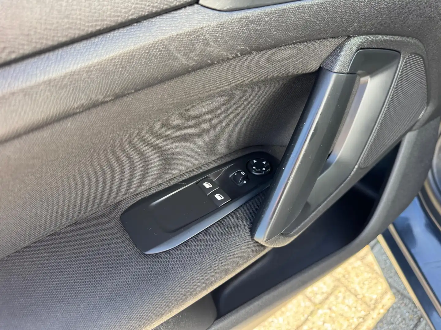 Peugeot 308 1.2 VTi Access Airco Cruise Grijs - 2