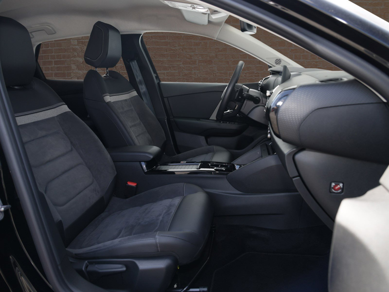Citroen C4 — photo 8