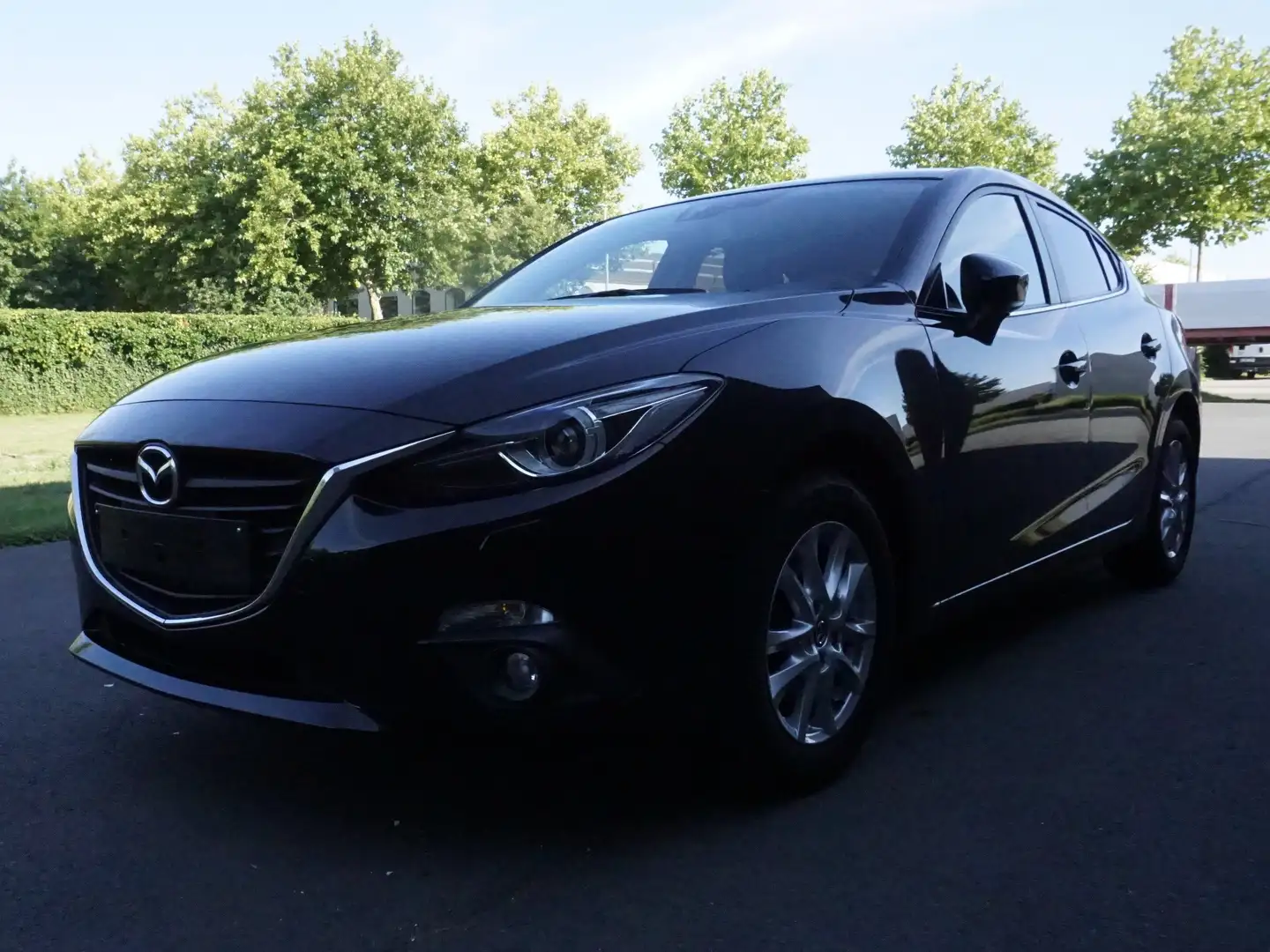 Mazda 3 SKYACTIV-G 100Pk Led Cruise Navi 85.842Km Prachtig Noir - 1
