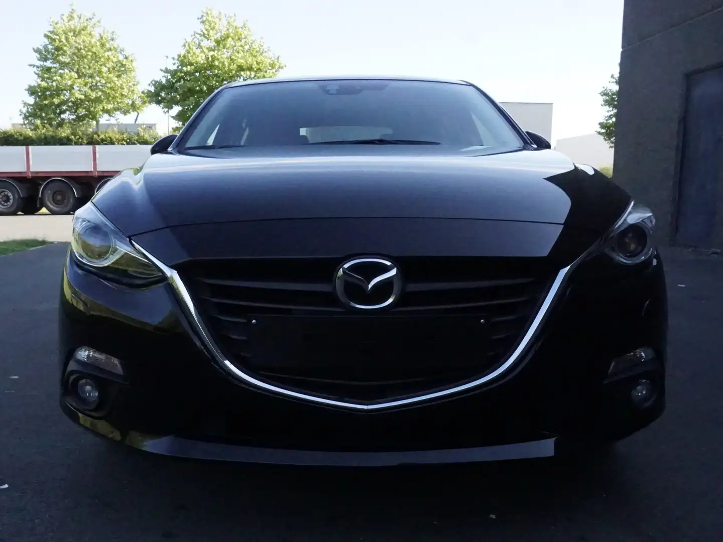 Mazda 3 SKYACTIV-G 100Pk Led Cruise Navi 85.842Km Prachtig Noir - 2