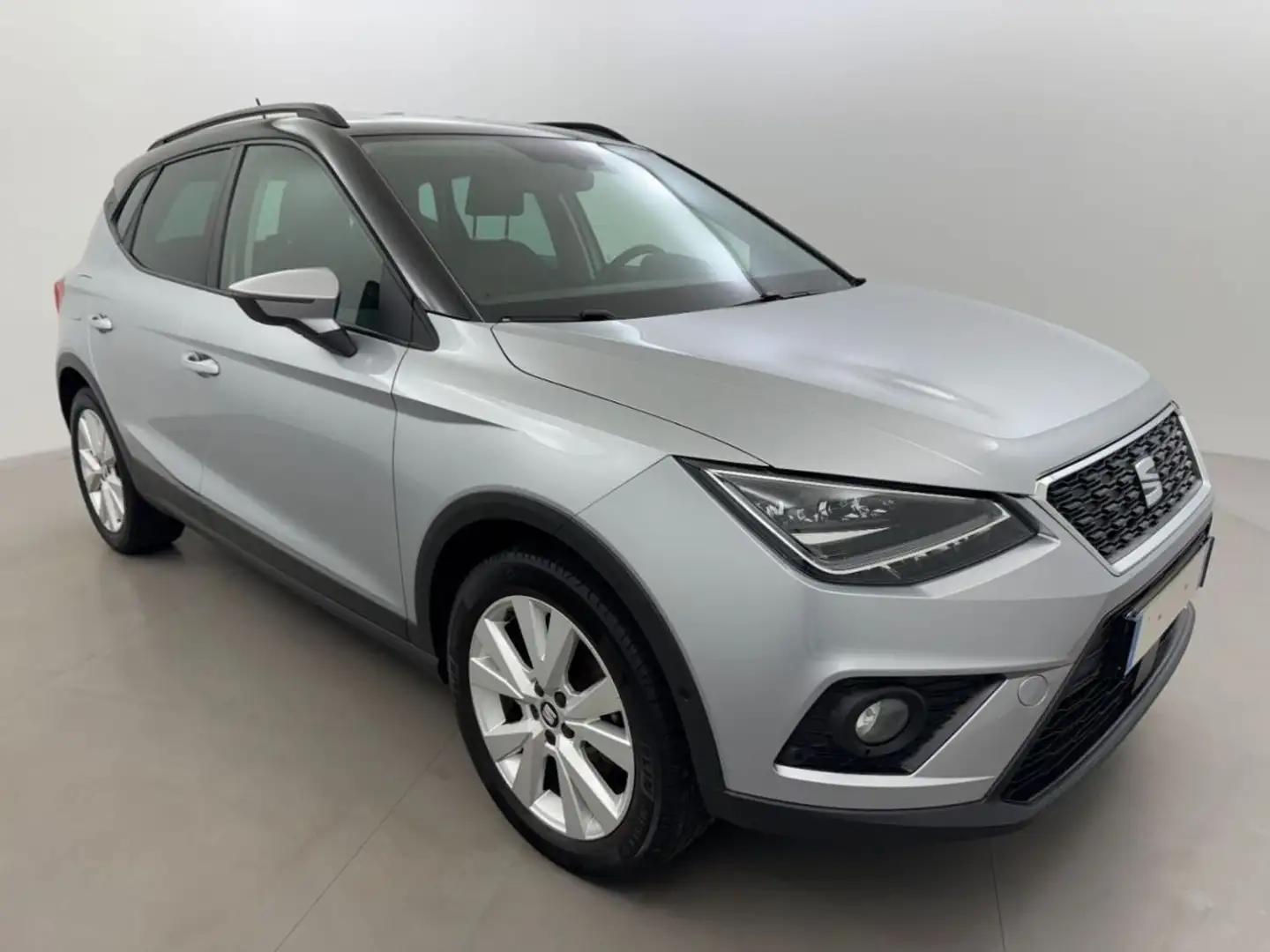 SEAT Arona 1.0 EcoTSI 95 Style Gris - 1