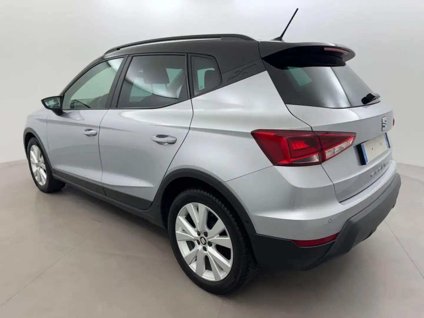 SEAT Arona 1.0 EcoTSI 95 Style Gris - 2