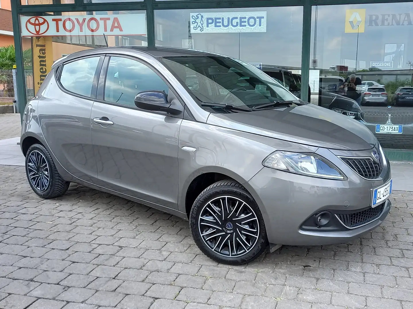 Lancia Ypsilon Ypsilon 1.0 firefly hybrid Gold s&s Gris - 1
