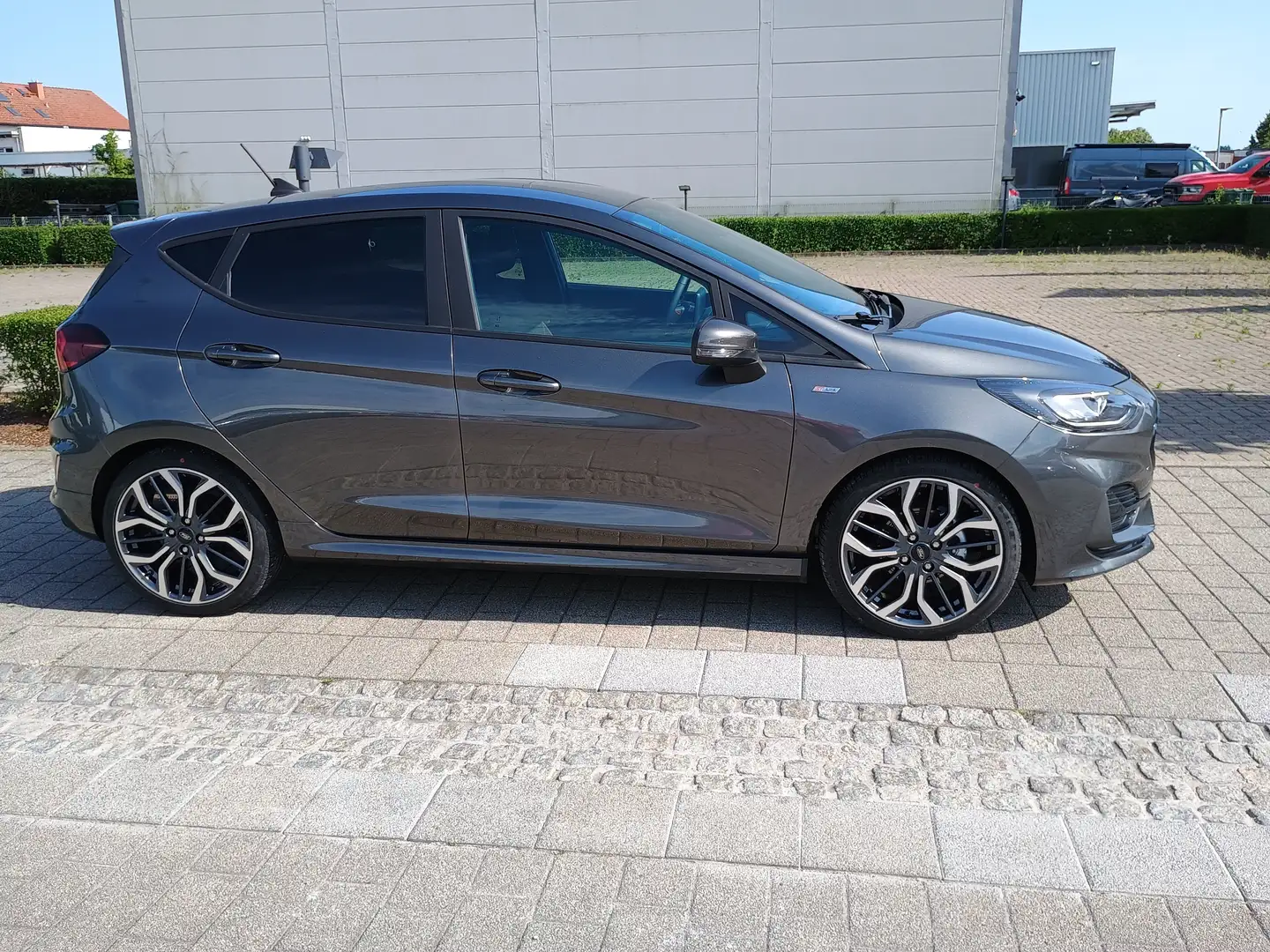 Ford Fiesta 1.0 125 PS EcoBoost ST Line /LED/Navi/5.J-Garantie Grau - 2