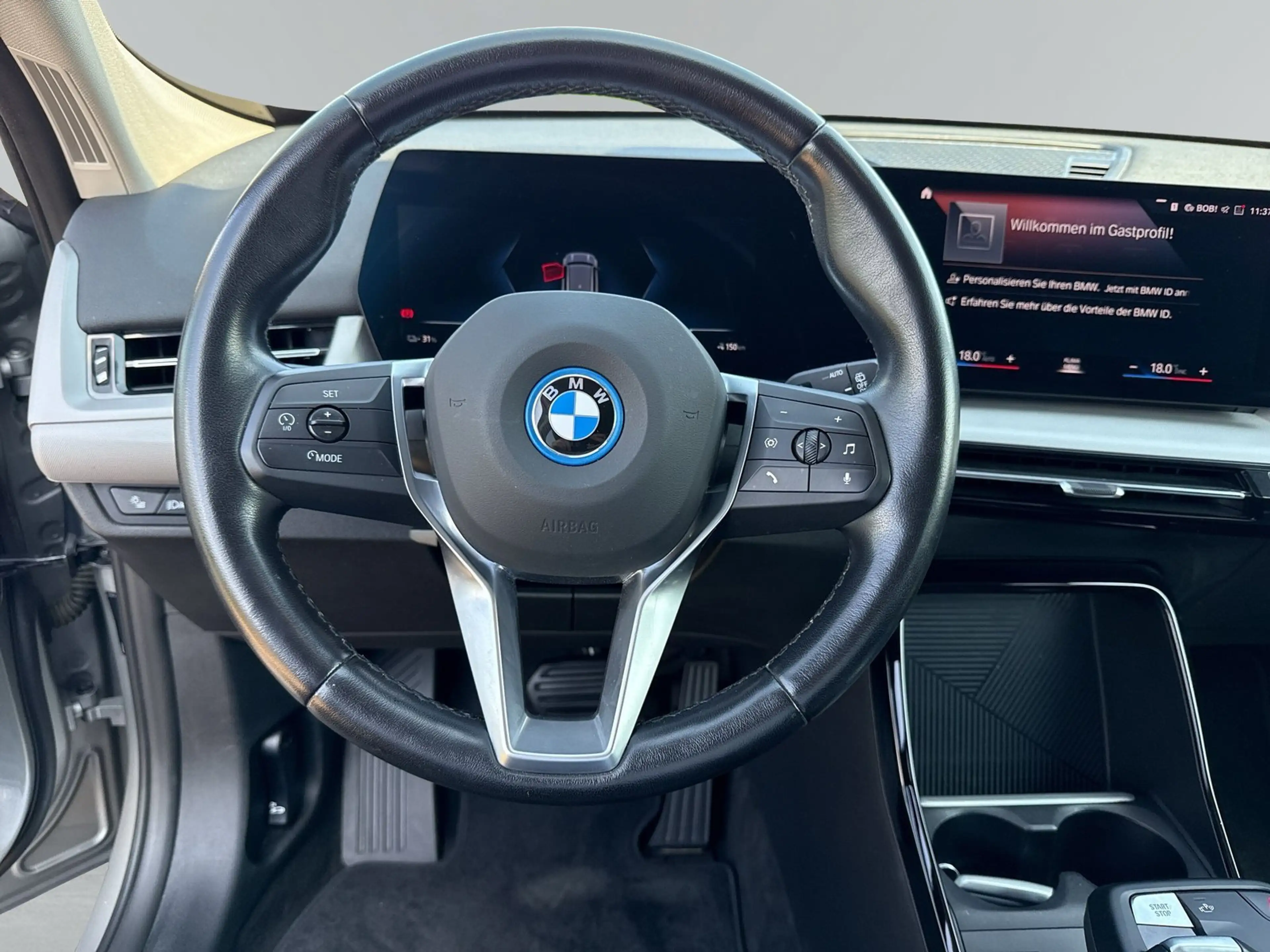 BMW iX1 xDrive30 *NAVI.RFK.AKTIVSITZ.LED-SW* — photo 12