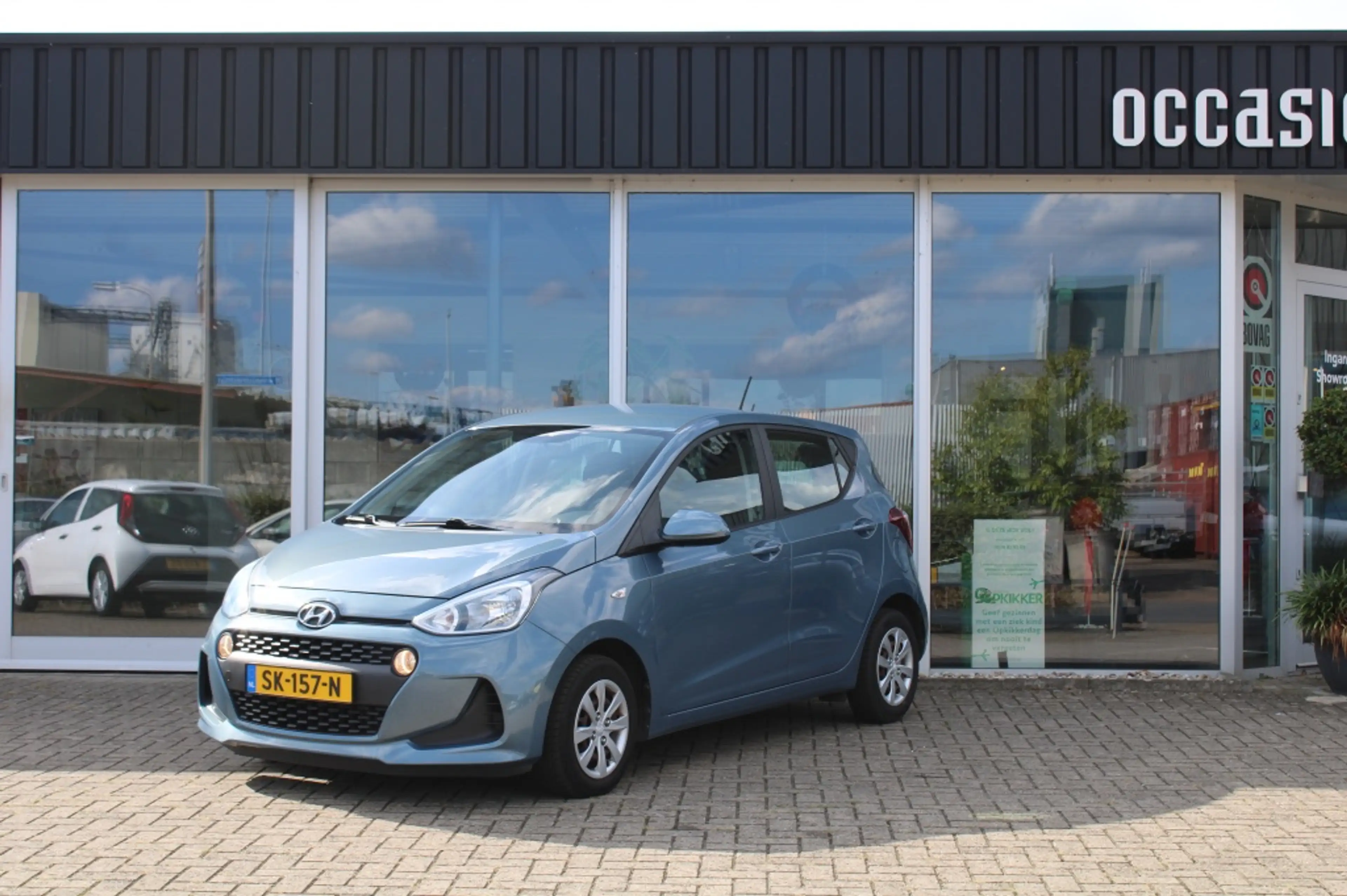 Hyundai i10 1.0i Comfort — photo 8