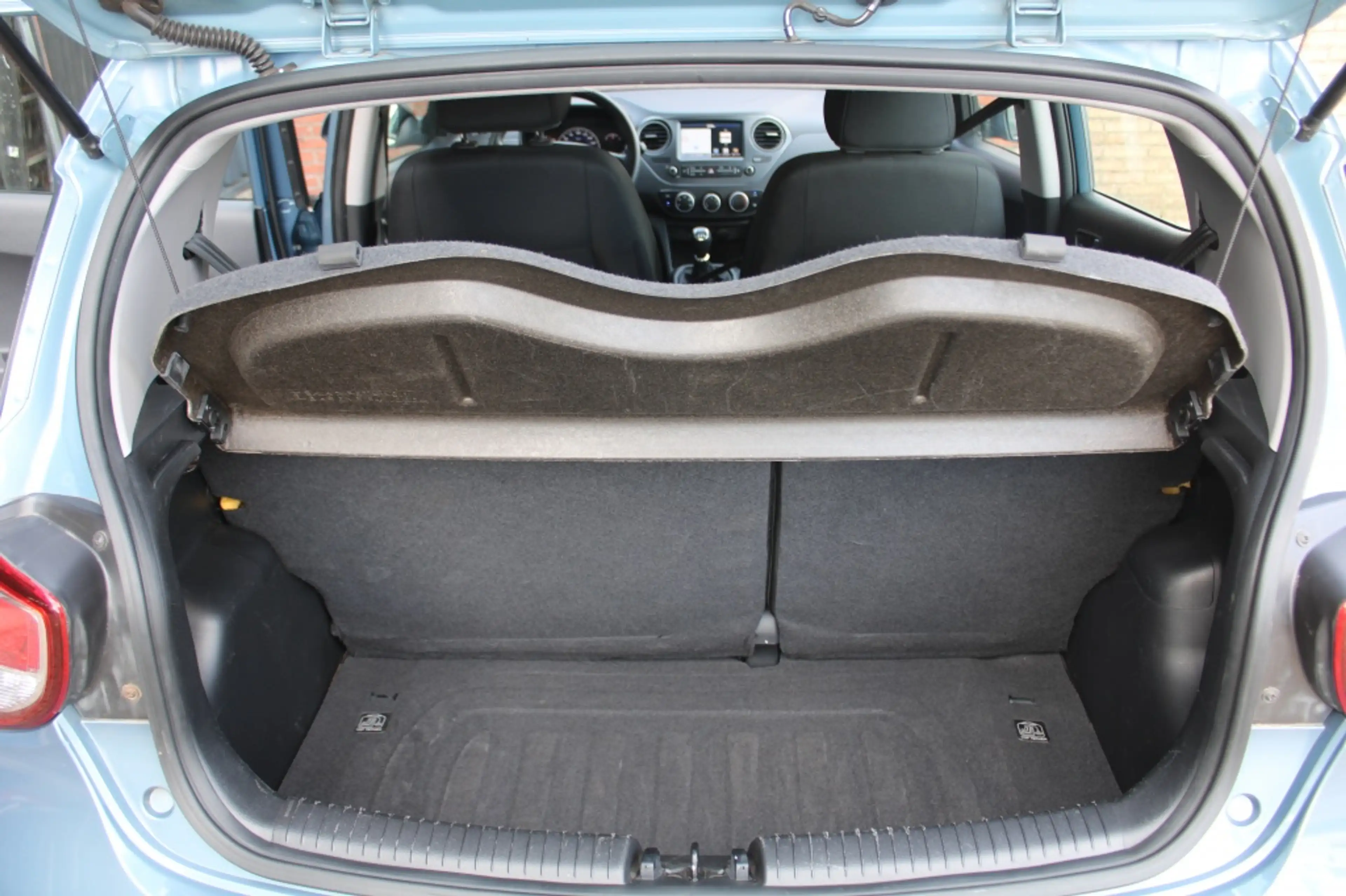 Hyundai i10 1.0i Comfort — photo 11