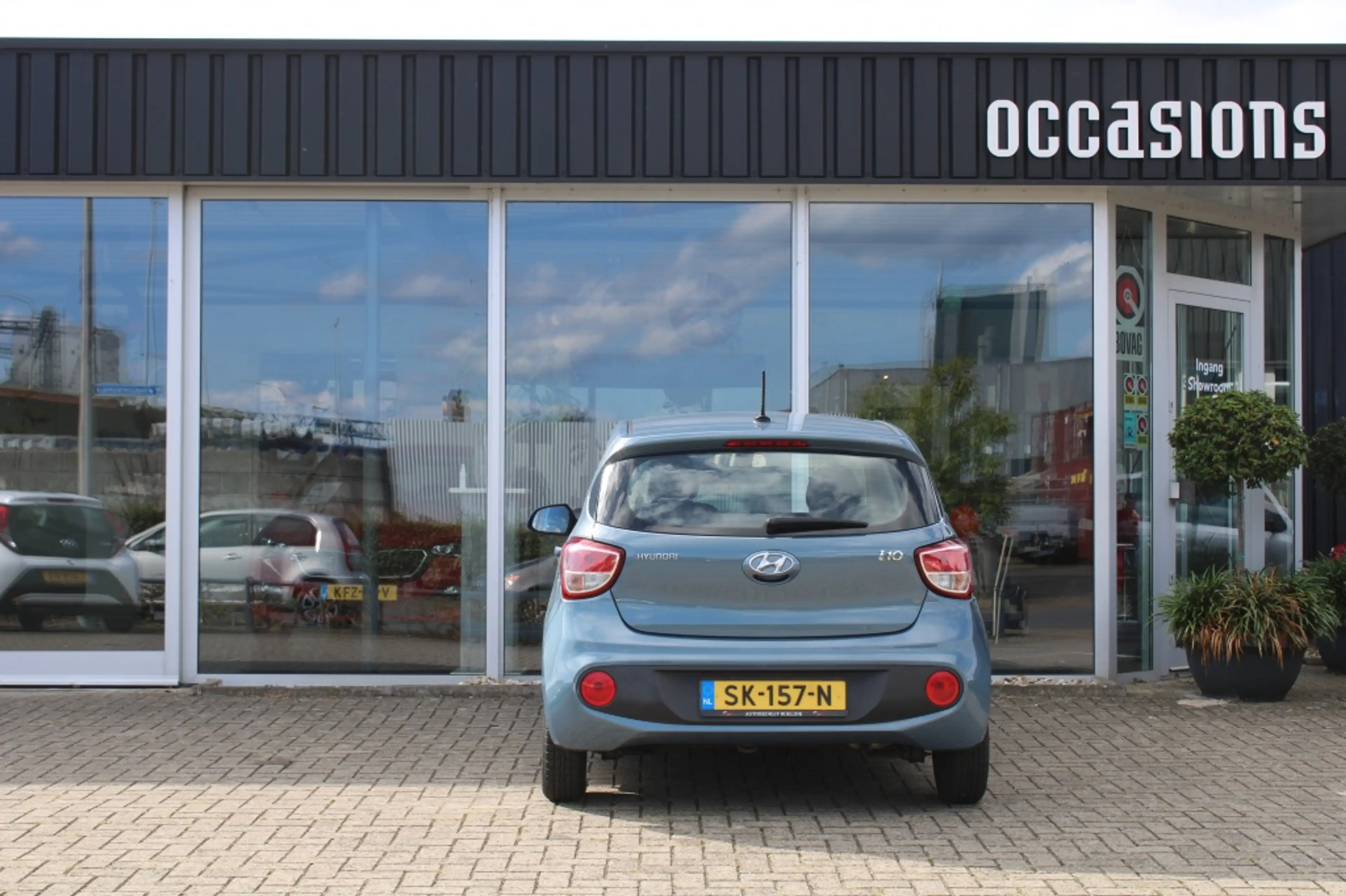 Hyundai i10 1.0i Comfort — photo 6