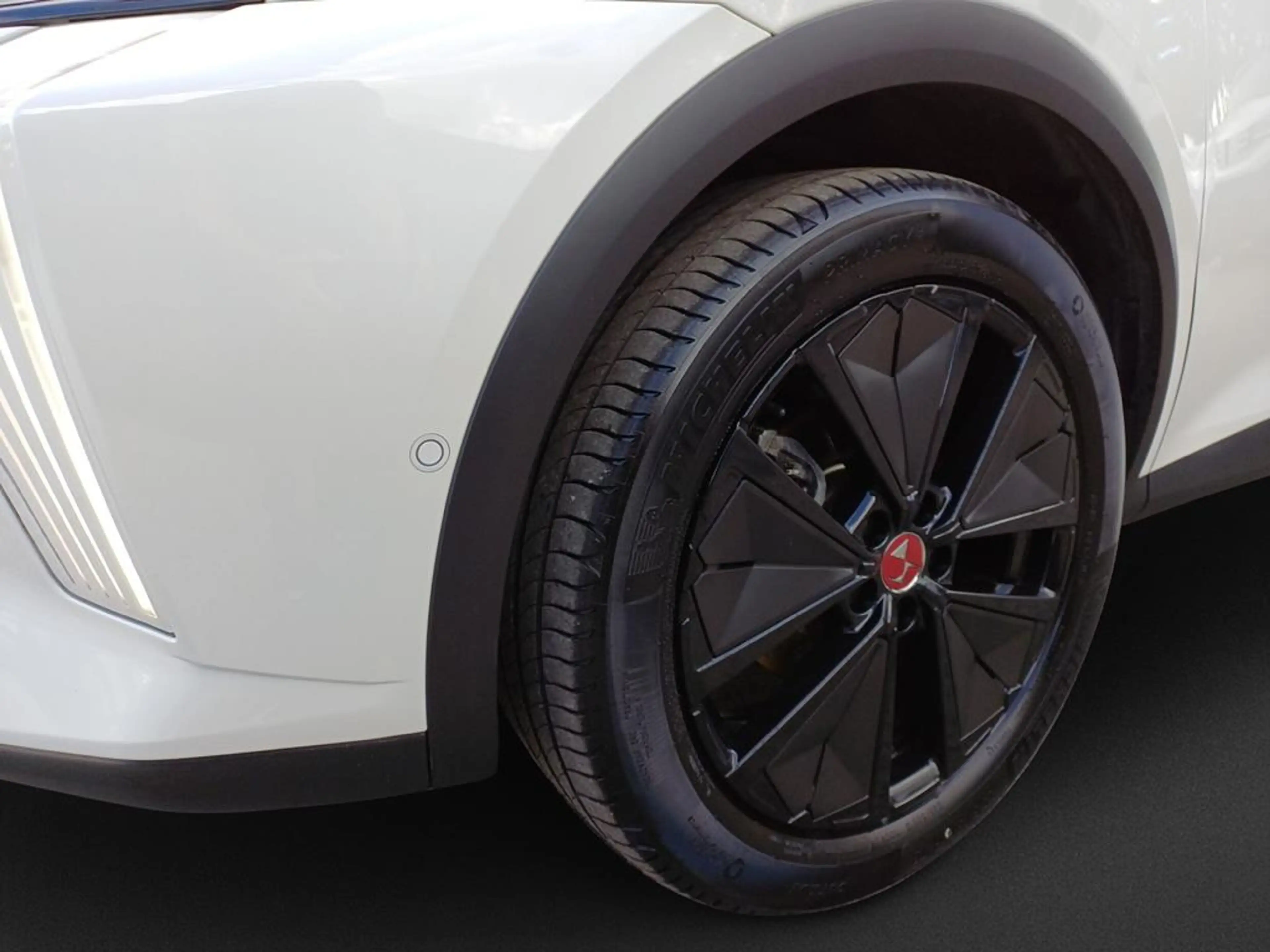 DS Automobiles DS 7 DS 7 PERFORMANCE LINE + BlueHDi 130 EAT8 — photo 11