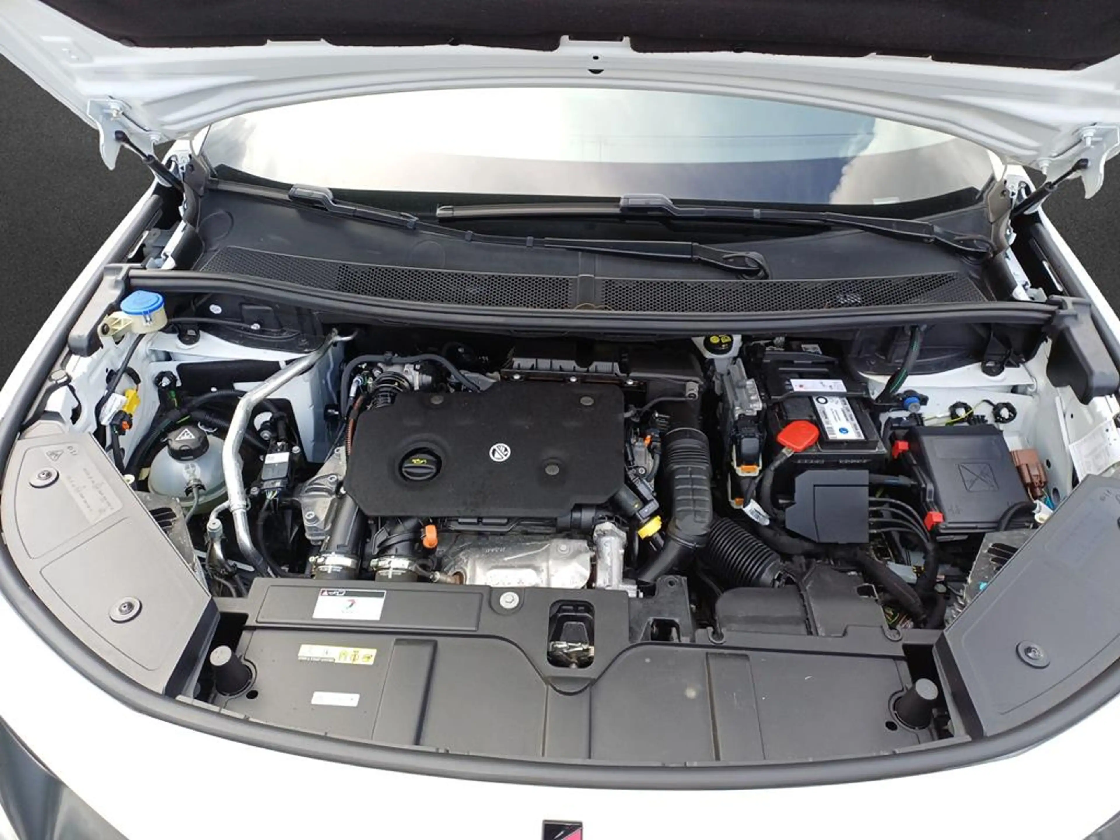 DS Automobiles DS 7 DS 7 PERFORMANCE LINE + BlueHDi 130 EAT8 — photo 8