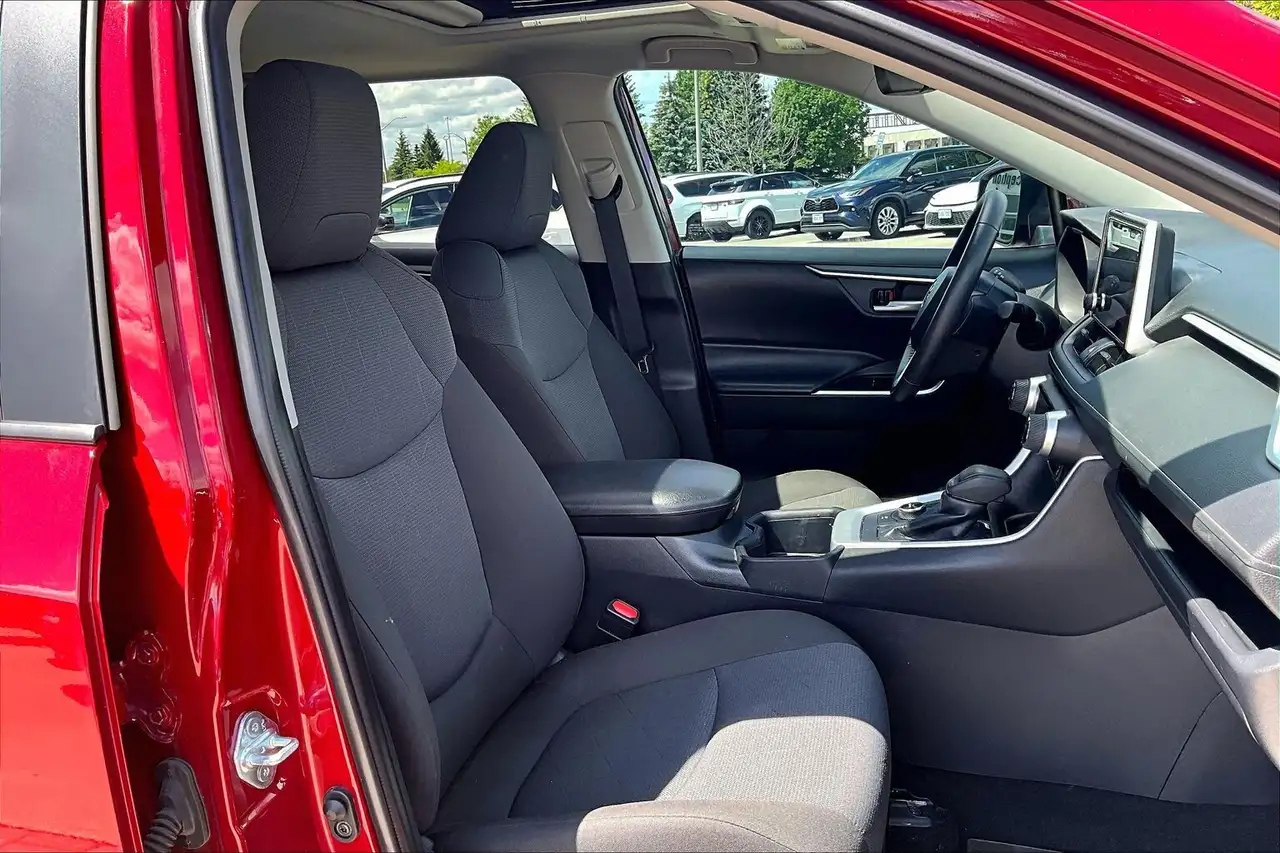 Toyota RAV 4 снимка Toyota RAV 4
