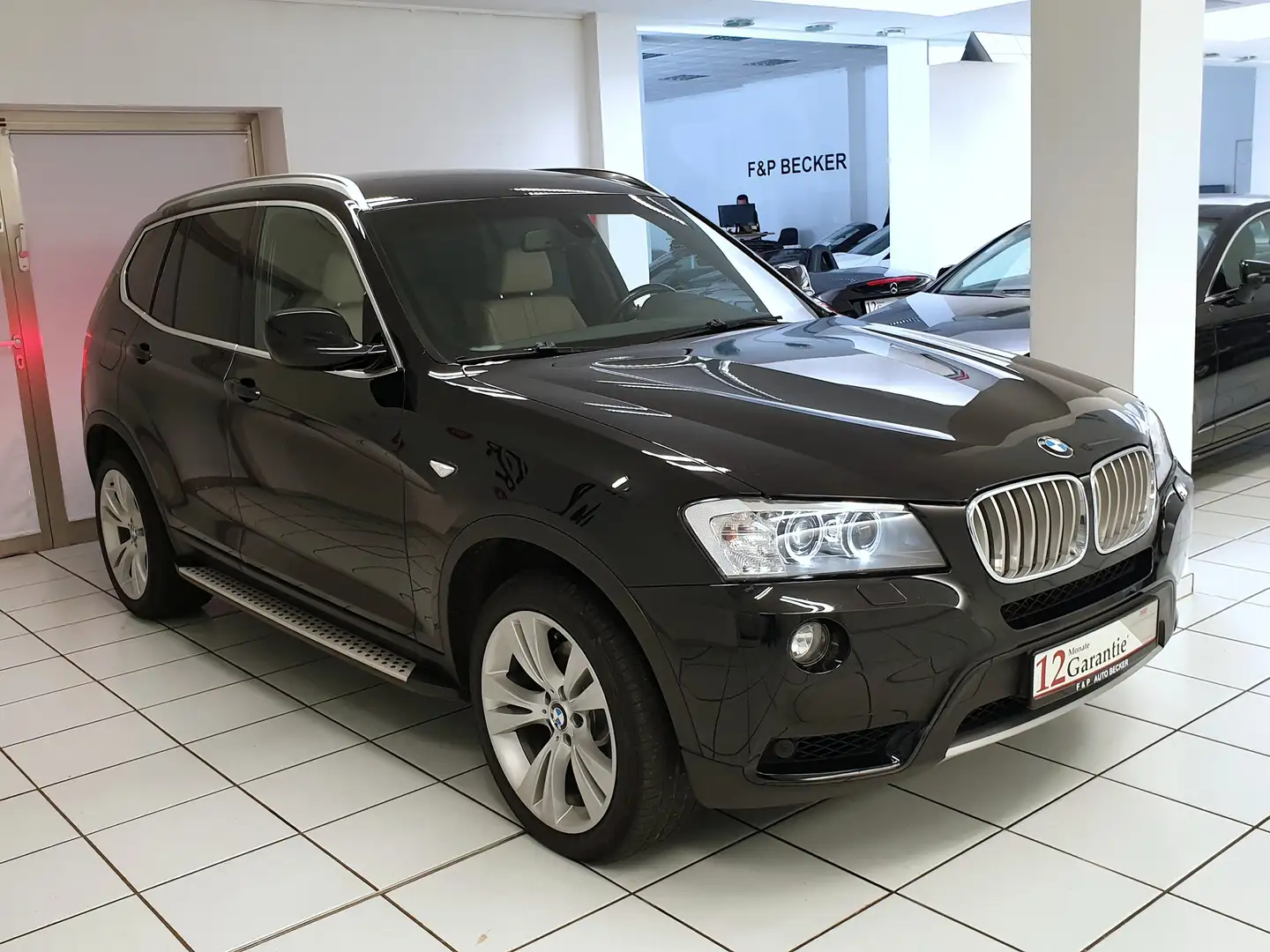 BMW X3 xDrive35d Aut. 2.HAND SCHECKHEFT BMW INDIVIDUAL Black - 2