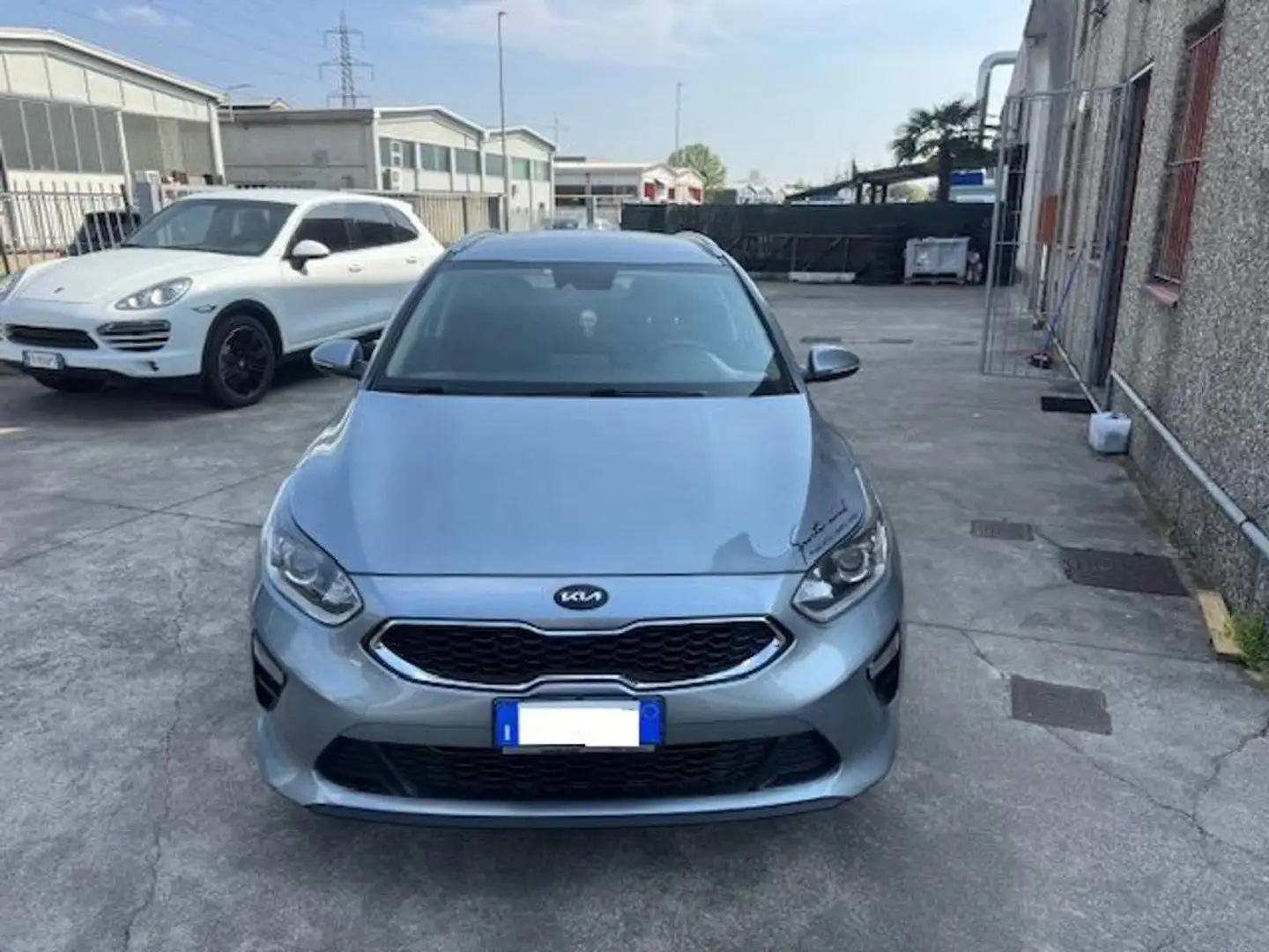 Kia Ceed / cee'd 1.0 T-GDi 120 CV SW Business Class Plateado - 2
